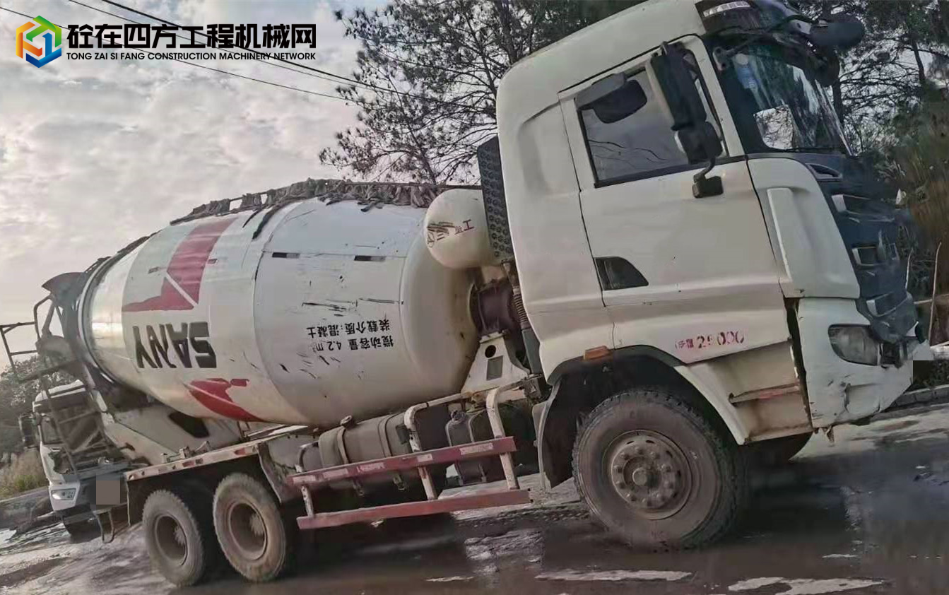 https://images.tongzsf.com/tong/truck_machine/20220215/1620b6819add59.jpg