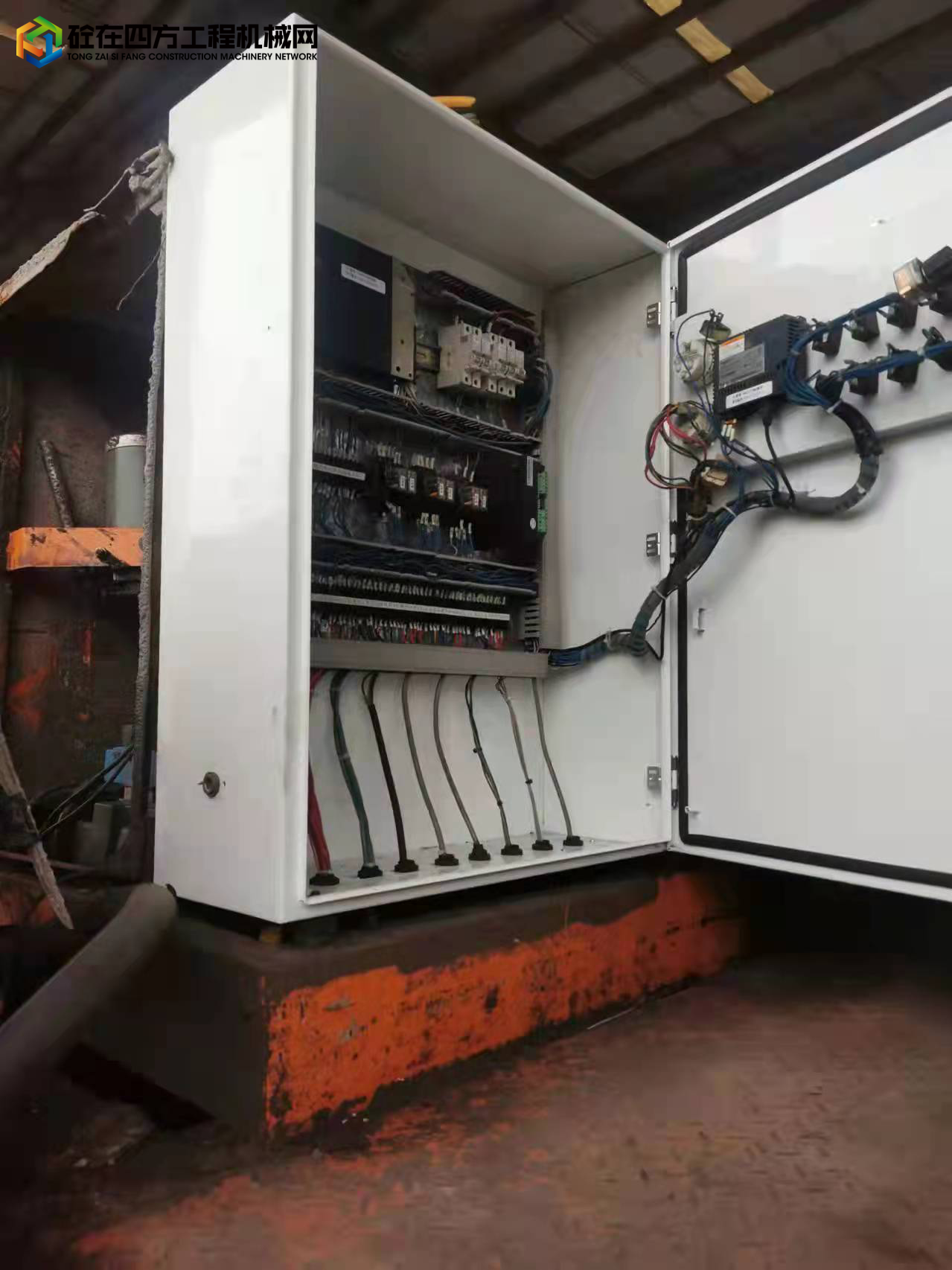 https://images.tongzsf.com/tong/truck_machine/20220216/1620c640741263.jpg