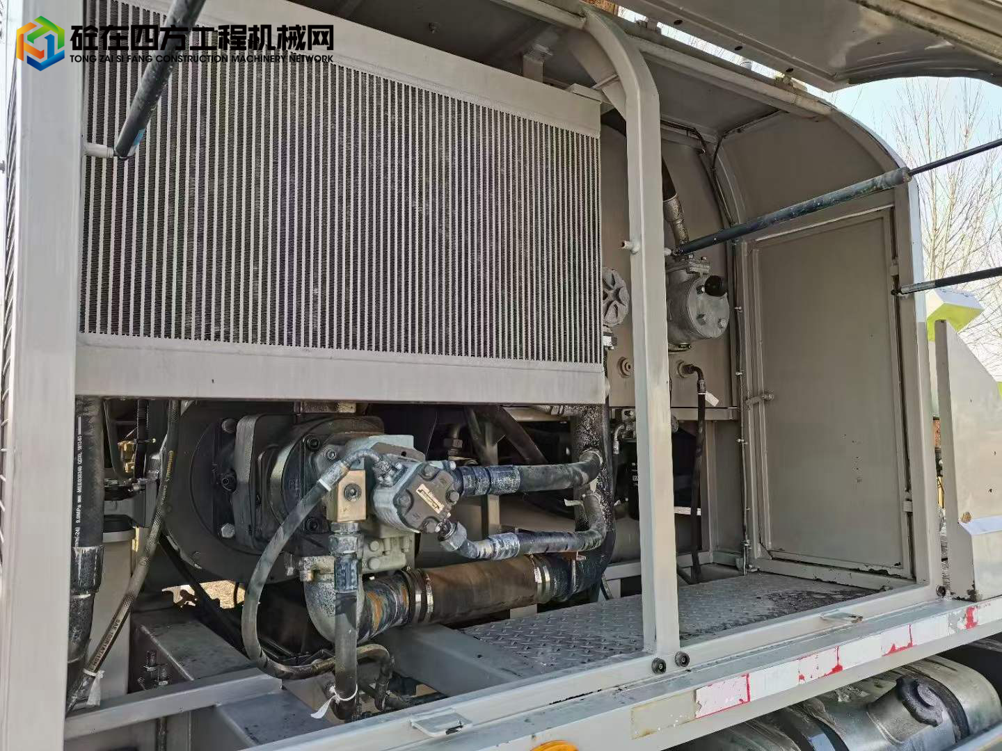 https://images.tongzsf.com/tong/truck_machine/20220221/1621304b655bfb.jpg