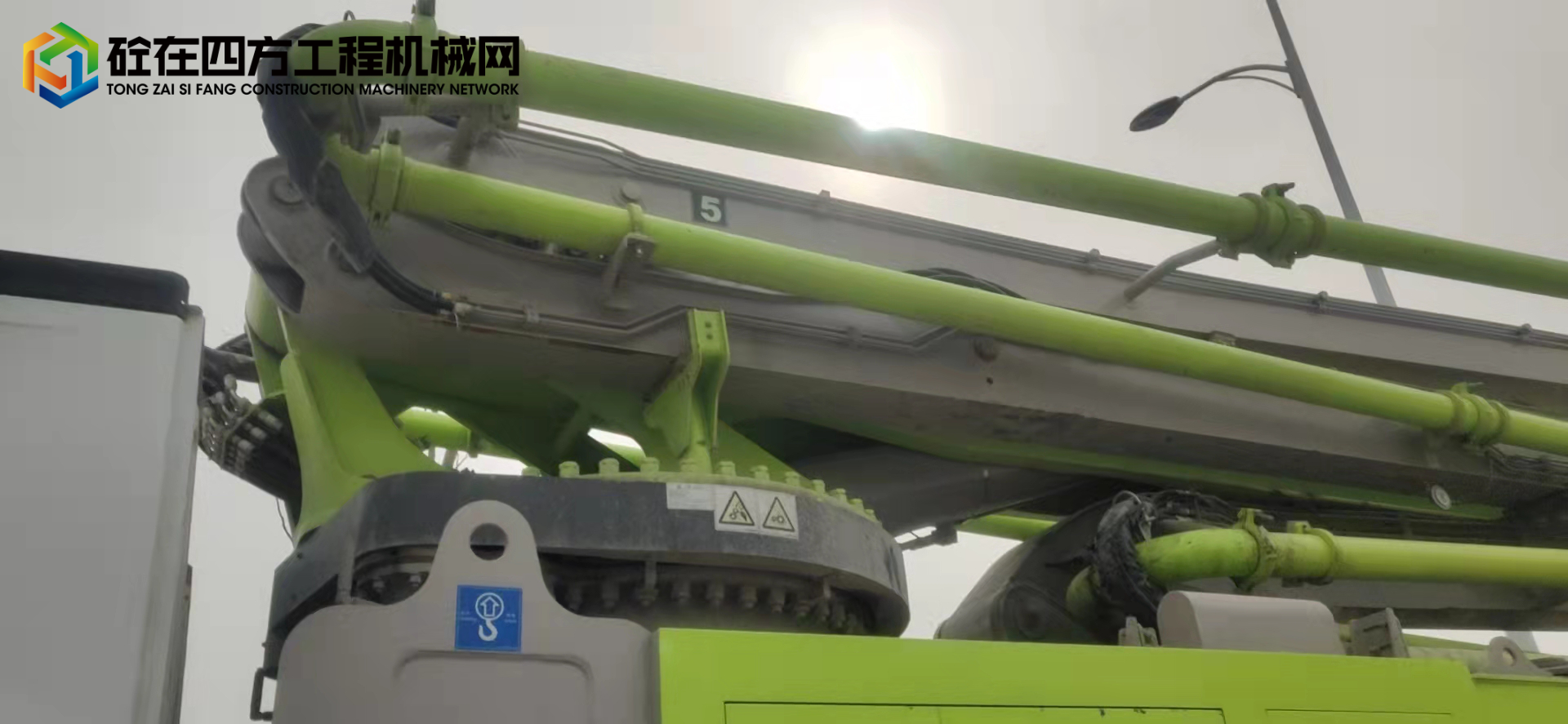 https://images.tongzsf.com/tong/truck_machine/20220222/1621488452e3ce.jpg