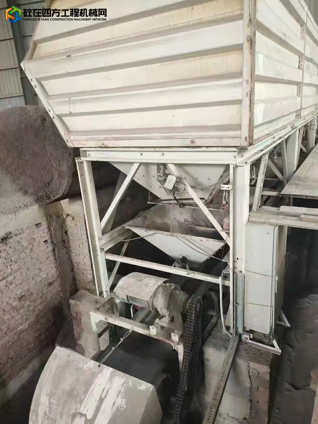https://images.tongzsf.com/tong/truck_machine/20220225/162189a12d4d7f.jpg
