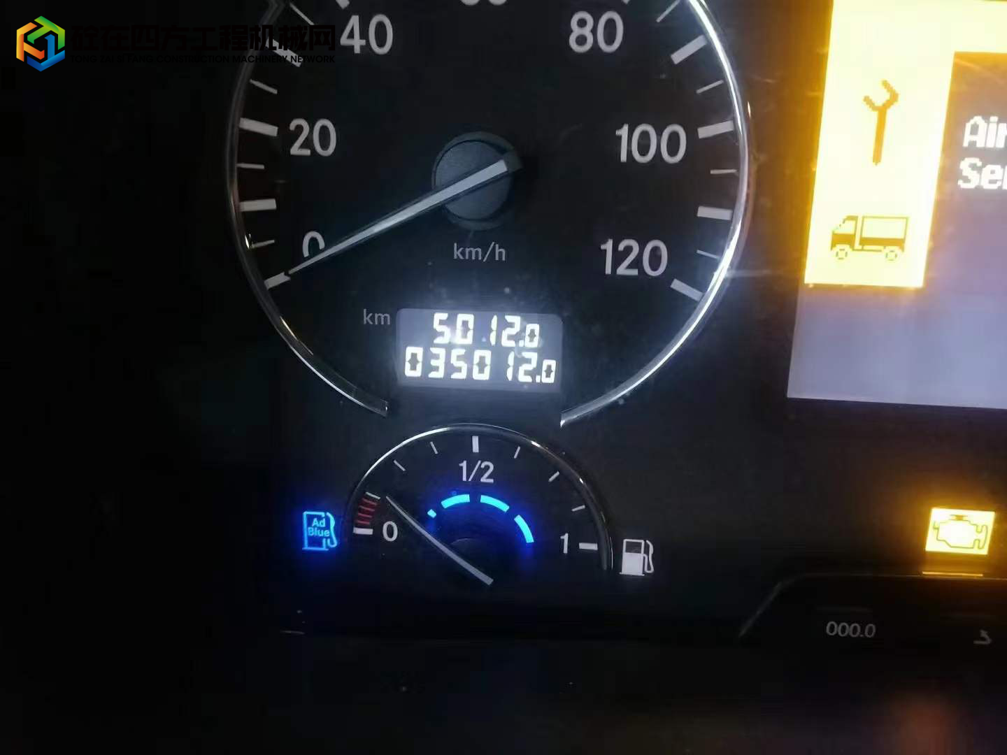 https://images.tongzsf.com/tong/truck_machine/20220226/16219823adc9bf.jpg