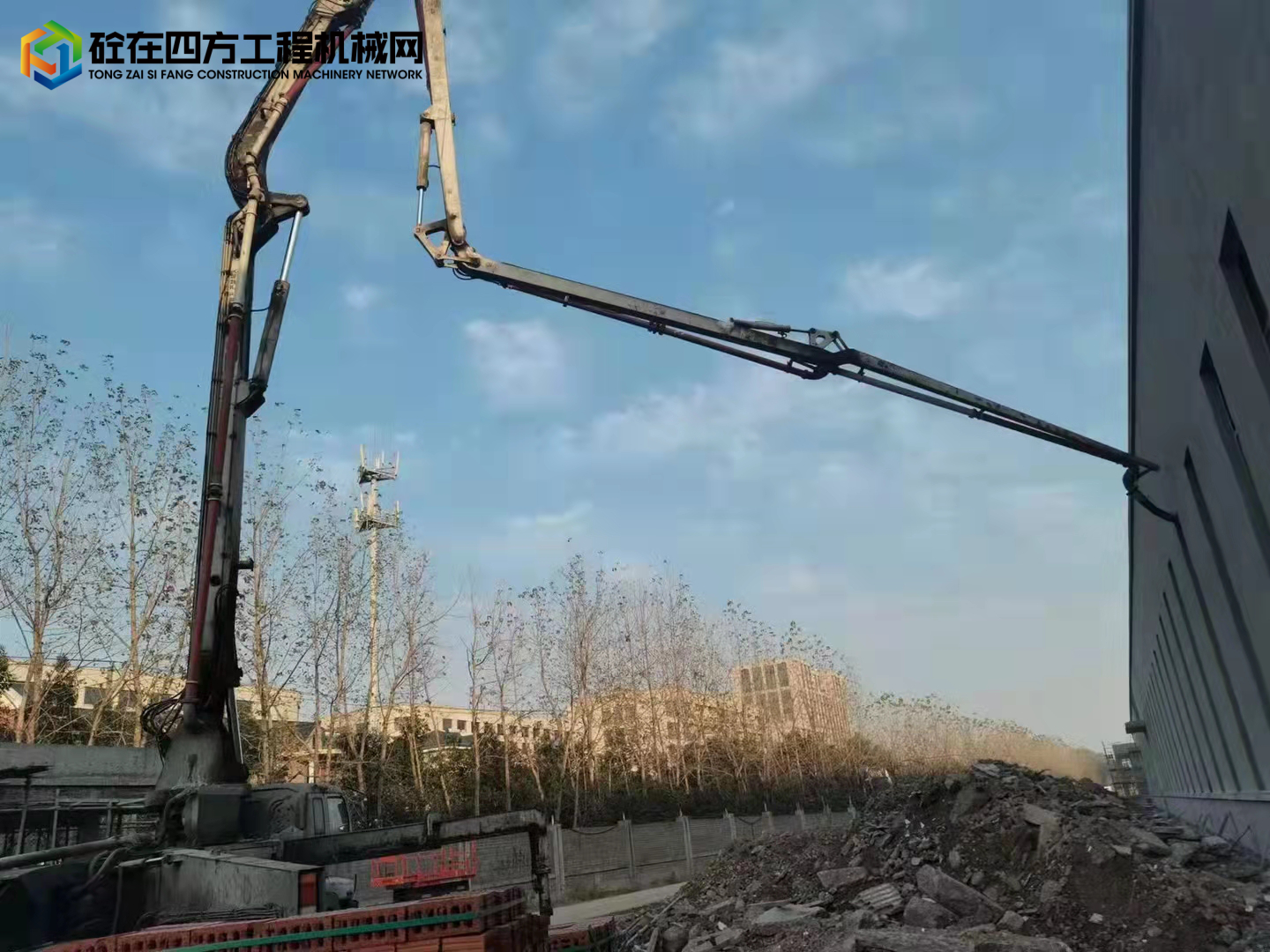 https://images.tongzsf.com/tong/truck_machine/20220226/16219f1cf39870.jpg