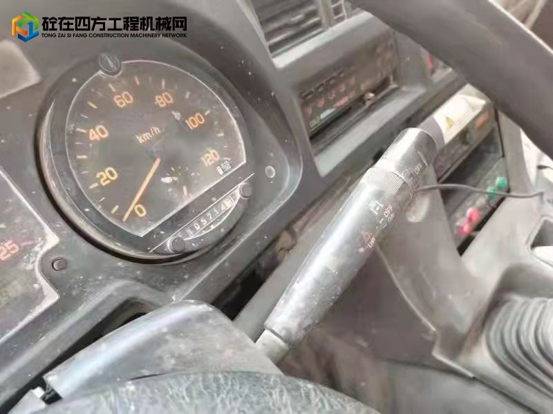 https://images.tongzsf.com/tong/truck_machine/20220226/16219f1d282856.jpg