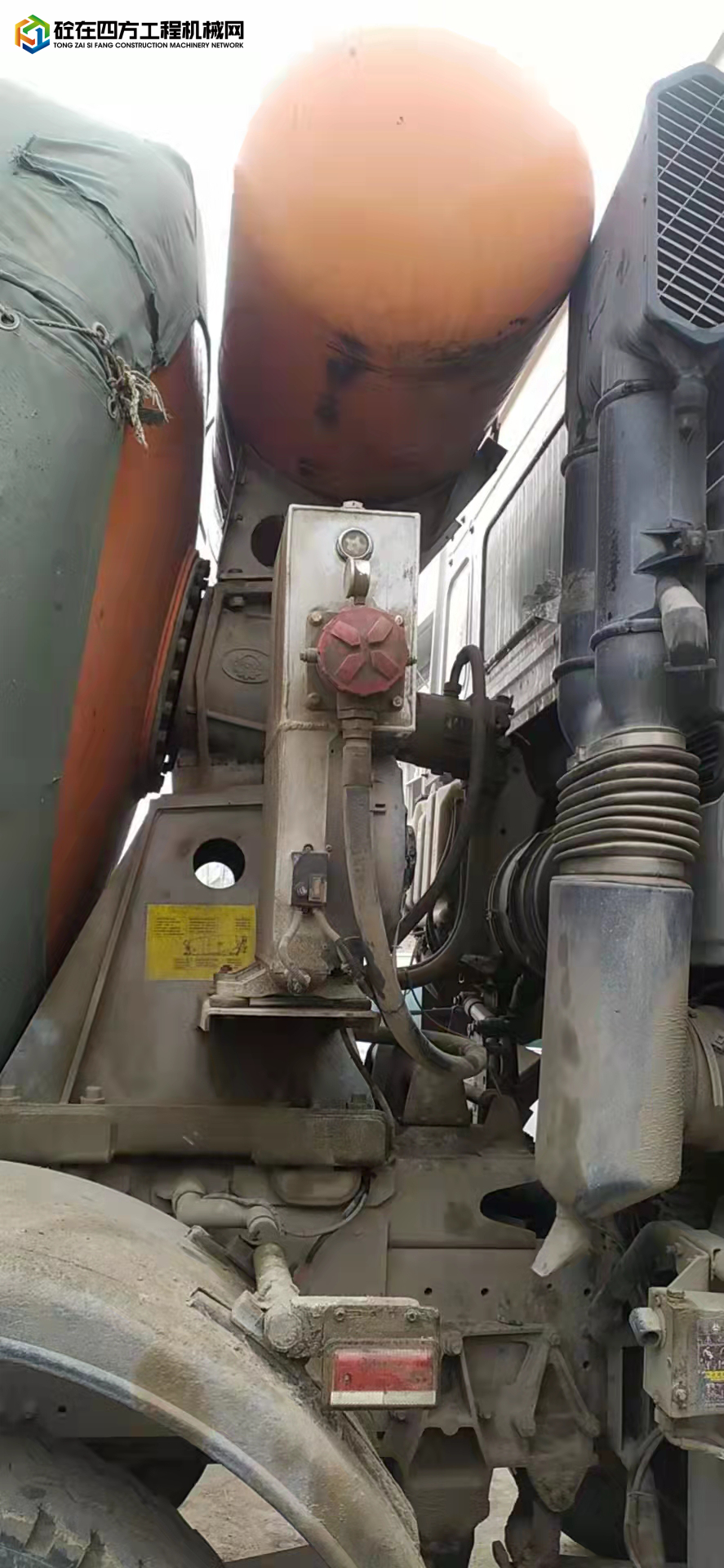 https://images.tongzsf.com/tong/truck_machine/20220227/1621accba53343.jpg