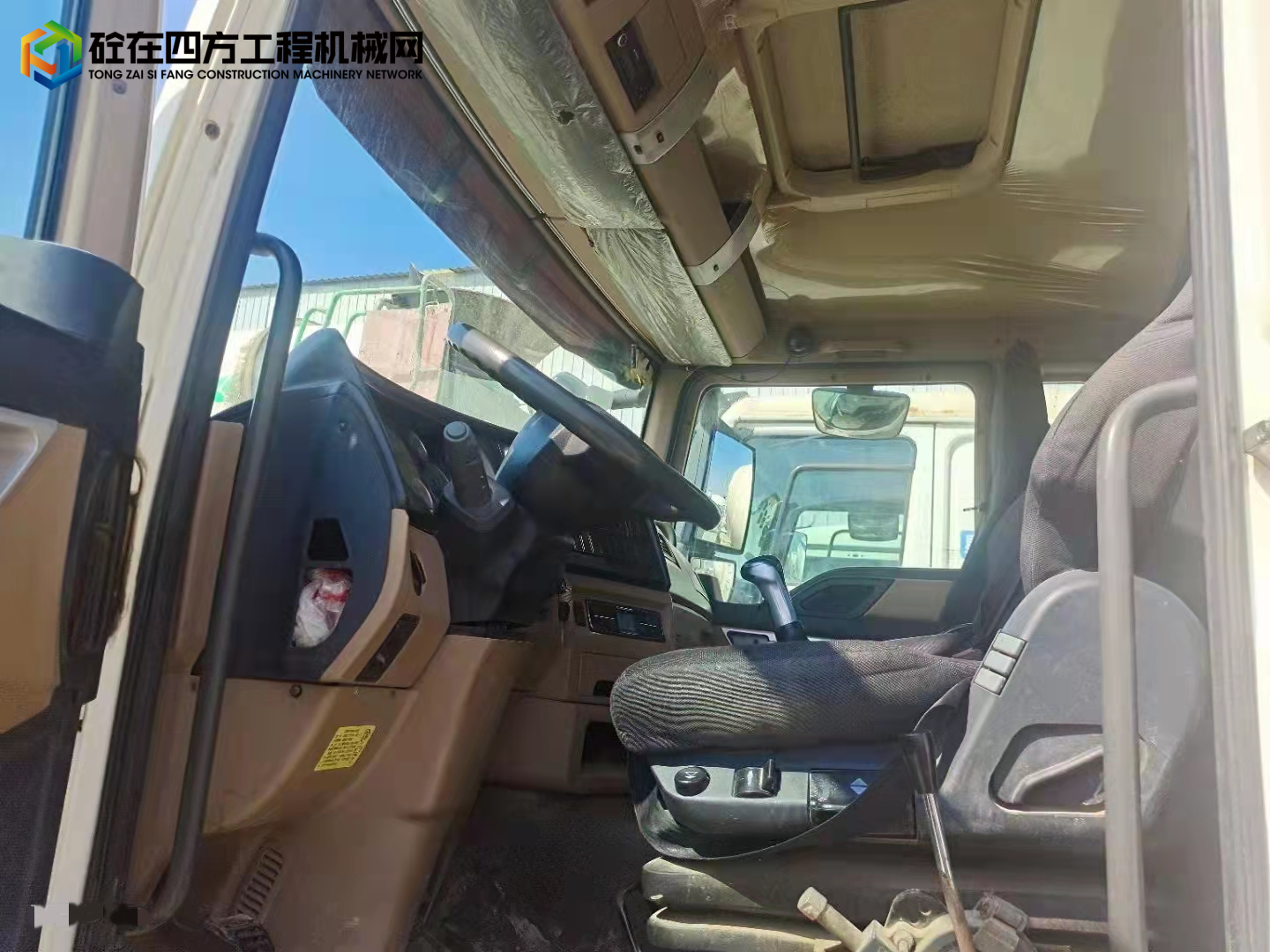 https://images.tongzsf.com/tong/truck_machine/20220228/1621c96c7ece59.jpg