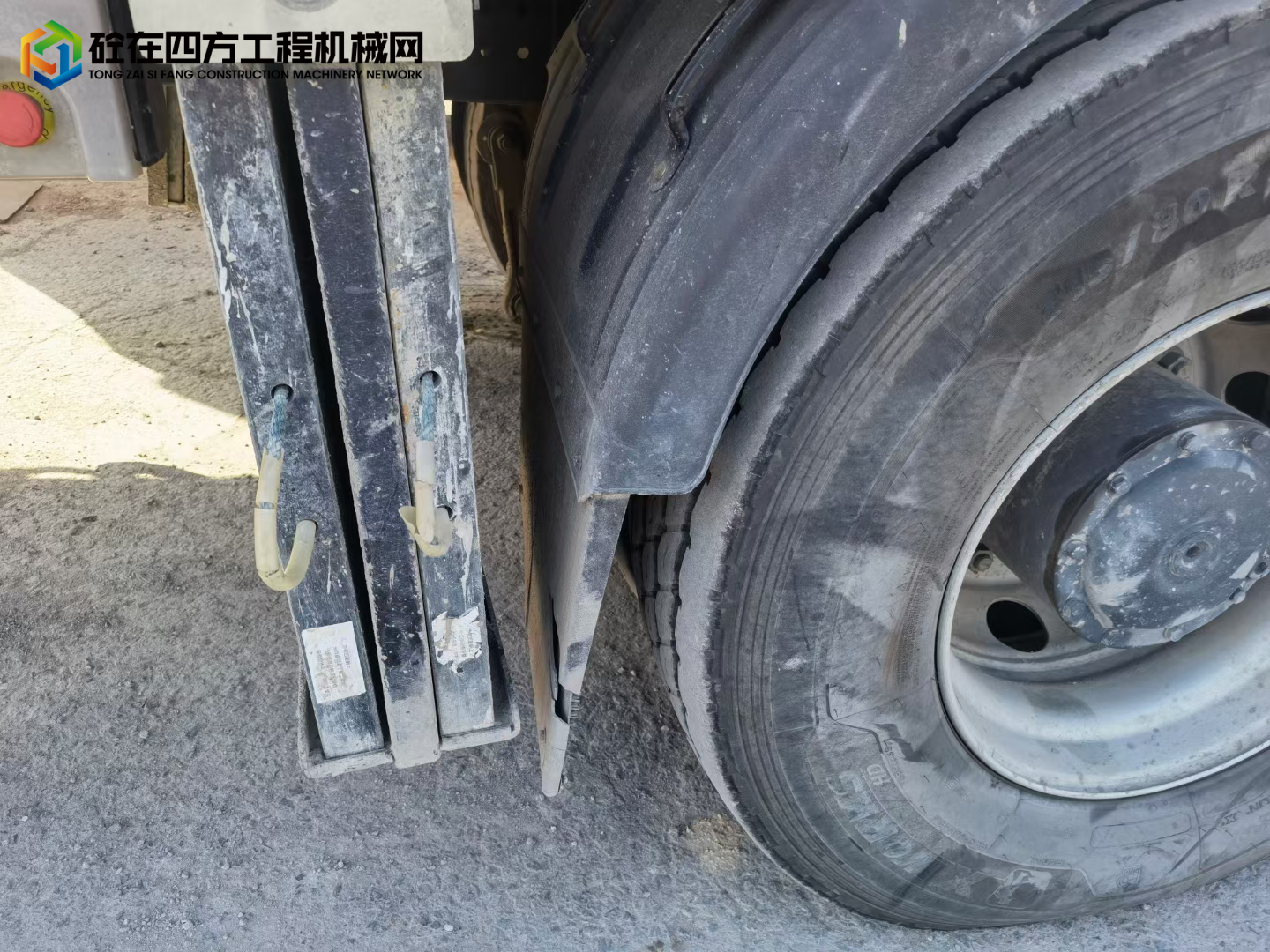 https://images.tongzsf.com/tong/truck_machine/20220228/1621cb6d97d4cb.jpg