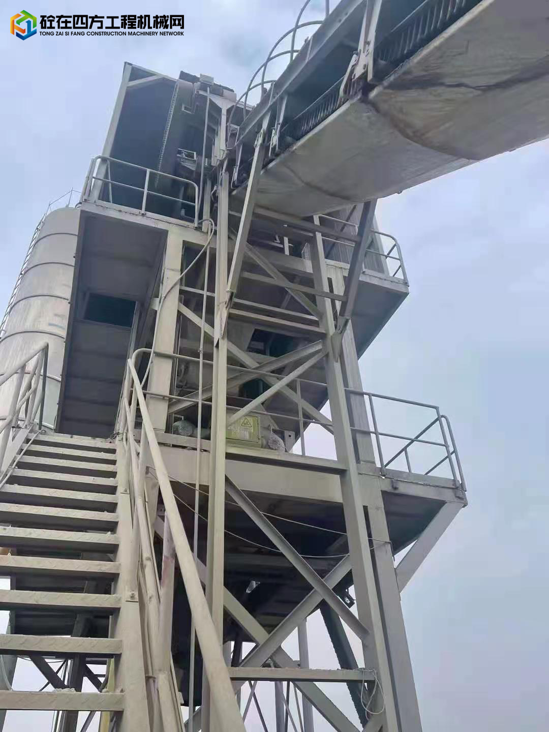 https://images.tongzsf.com/tong/truck_machine/20220301/1621d78b063291.jpg