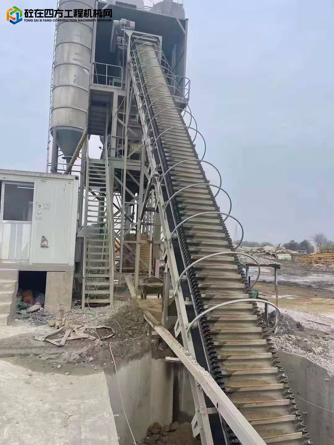 https://images.tongzsf.com/tong/truck_machine/20220301/1621d78b112ea4.jpg