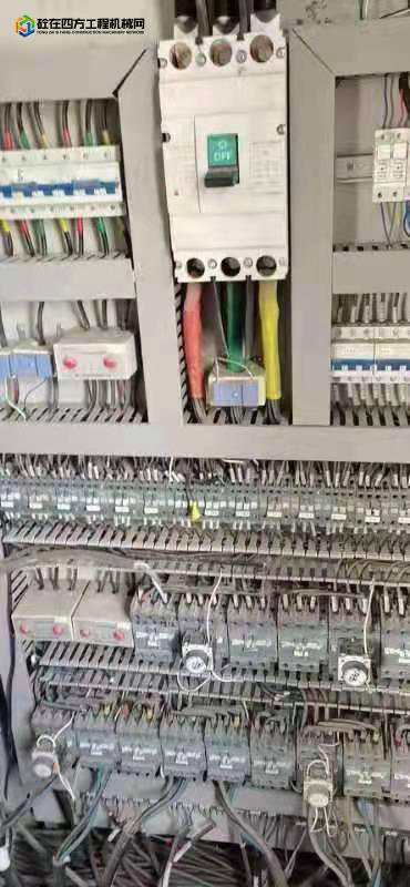 https://images.tongzsf.com/tong/truck_machine/20220301/1621d98abe005a.jpg