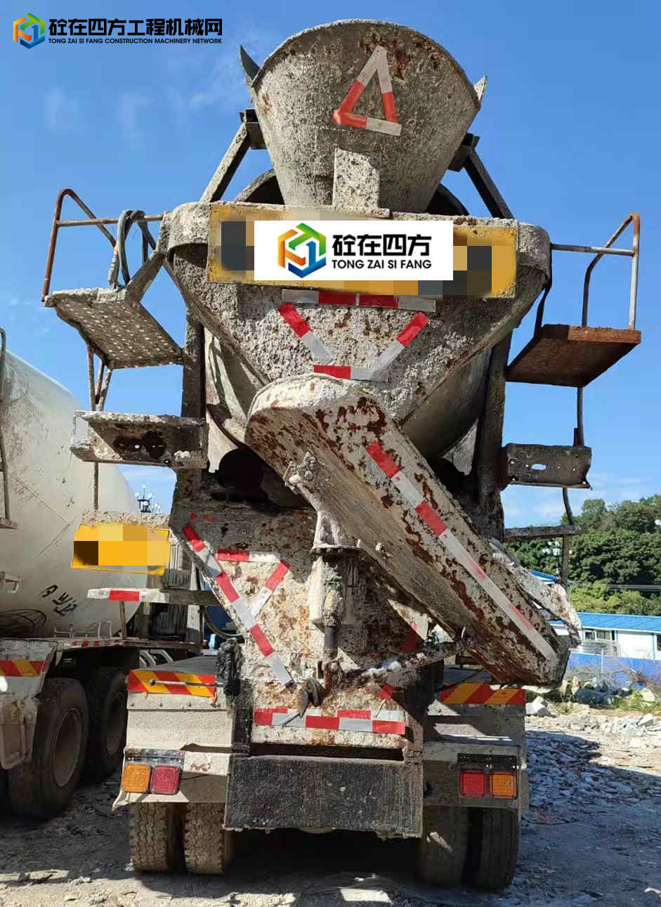 https://images.tongzsf.com/tong/truck_machine/20220301/1621dbce07a492.jpg