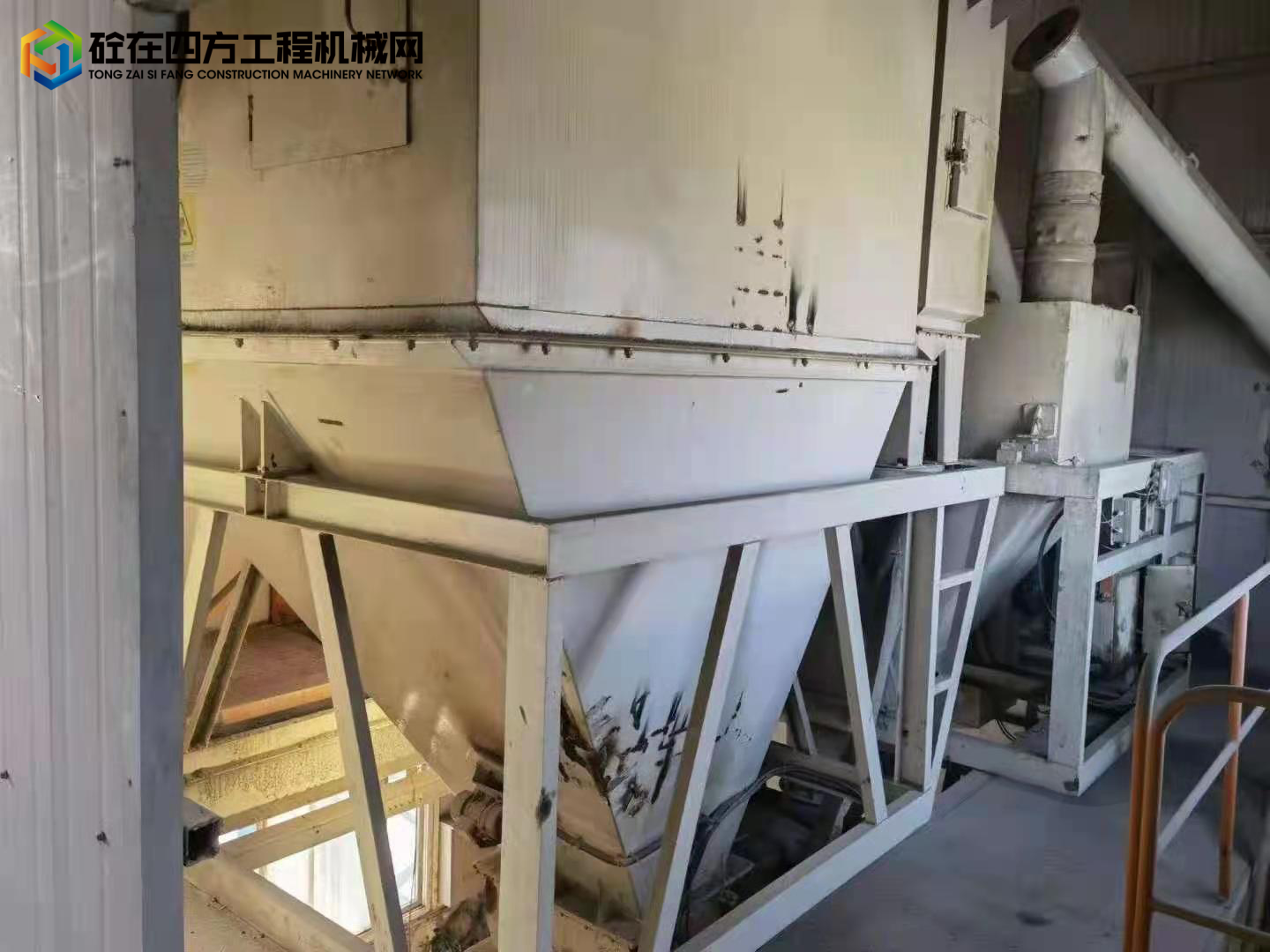 https://images.tongzsf.com/tong/truck_machine/20220303/1622085d8a1359.jpg