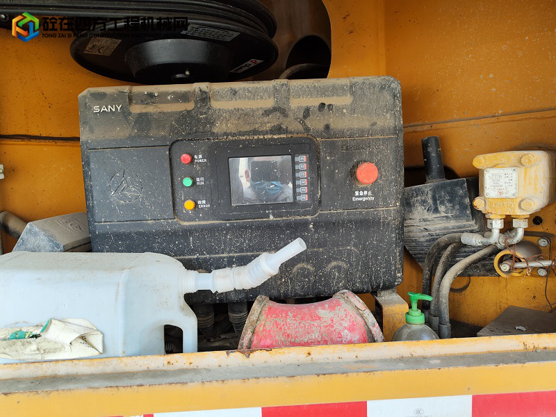 https://images.tongzsf.com/tong/truck_machine/20220305/16222ccd42c873.jpg