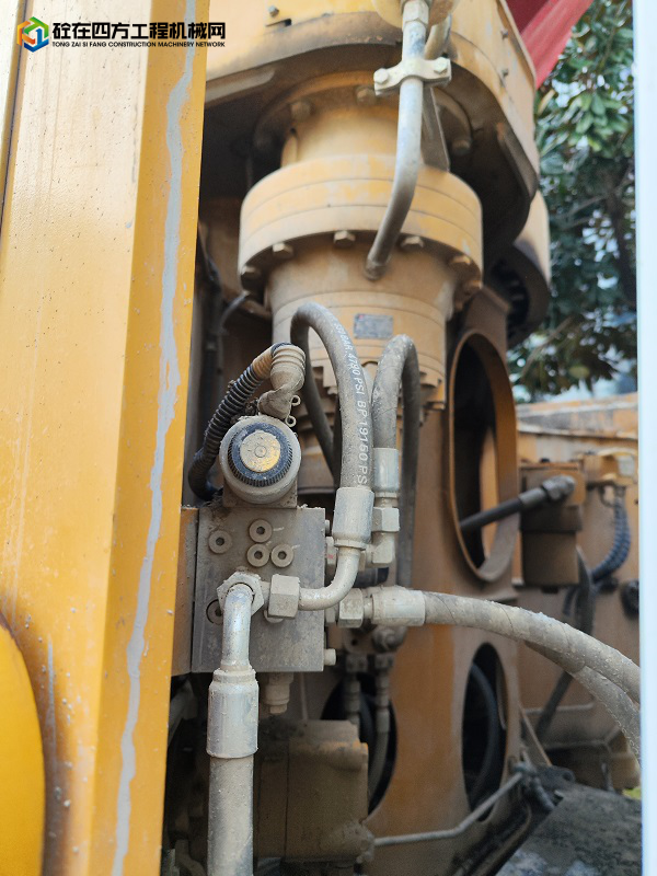 https://images.tongzsf.com/tong/truck_machine/20220305/16222ccd494704.jpg