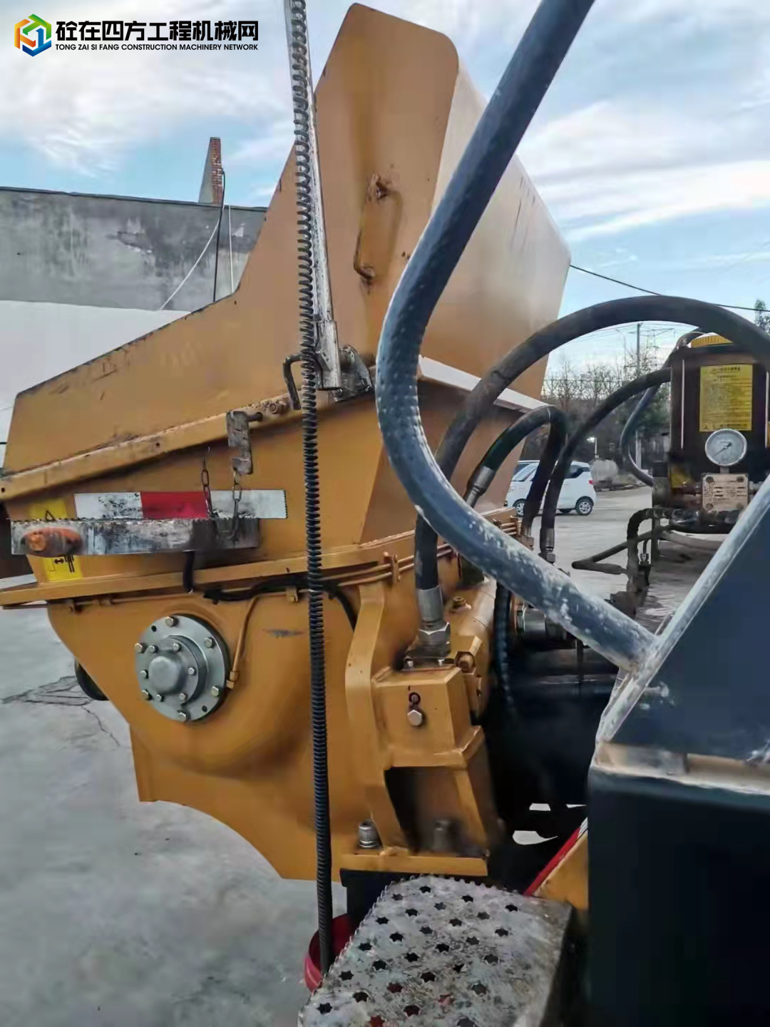 https://images.tongzsf.com/tong/truck_machine/20220305/16222cf8215fcf.jpg