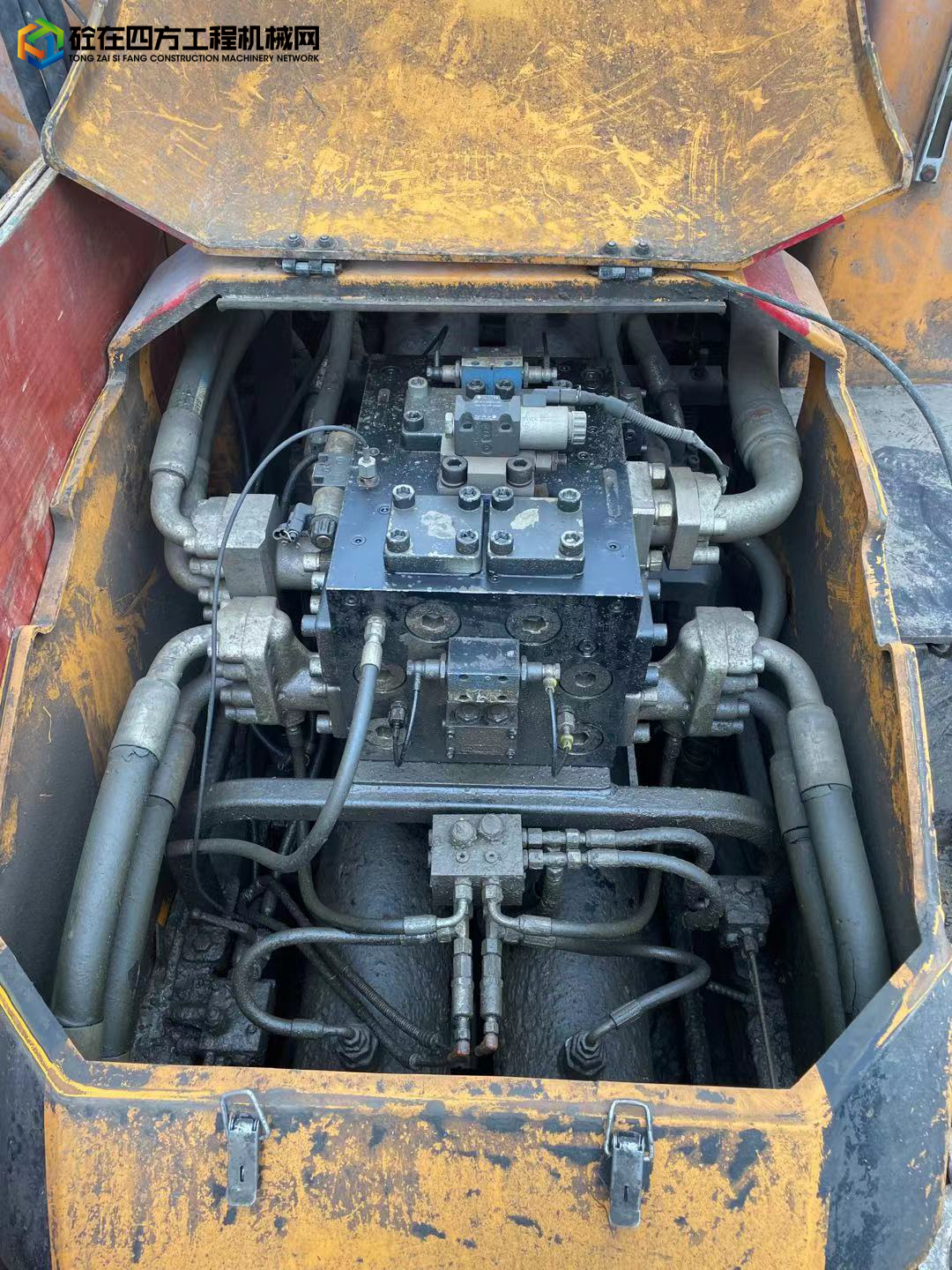 https://images.tongzsf.com/tong/truck_machine/20220307/162256f158ac7d.jpg