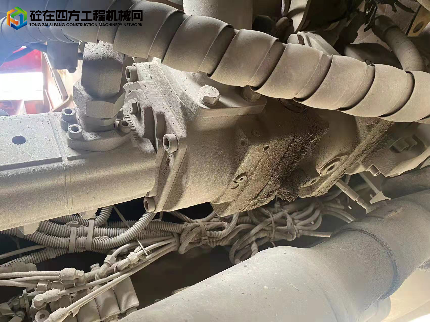 https://images.tongzsf.com/tong/truck_machine/20220307/16225cc0eaf849.jpg