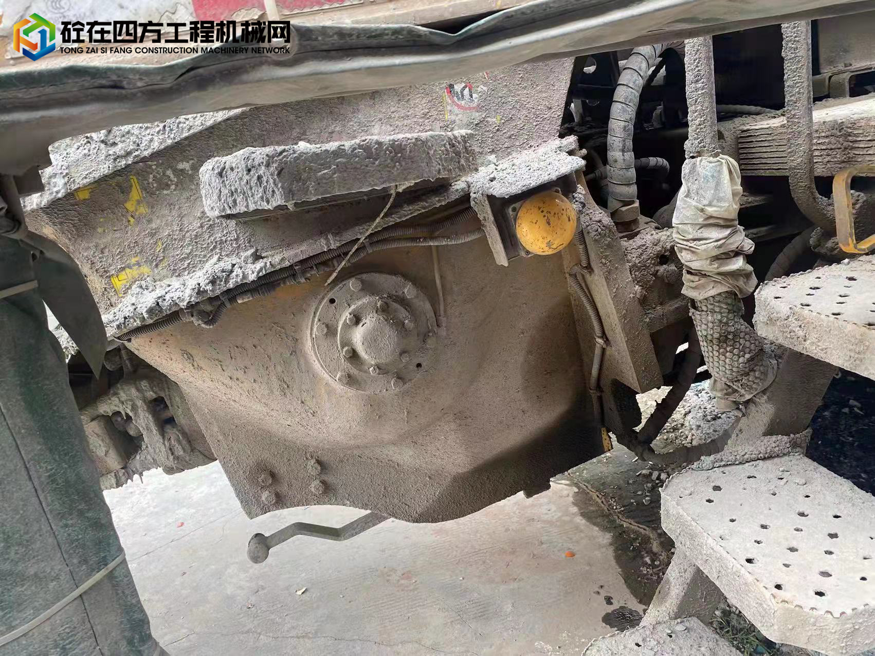 https://images.tongzsf.com/tong/truck_machine/20220307/16225cc1026b2b.jpg