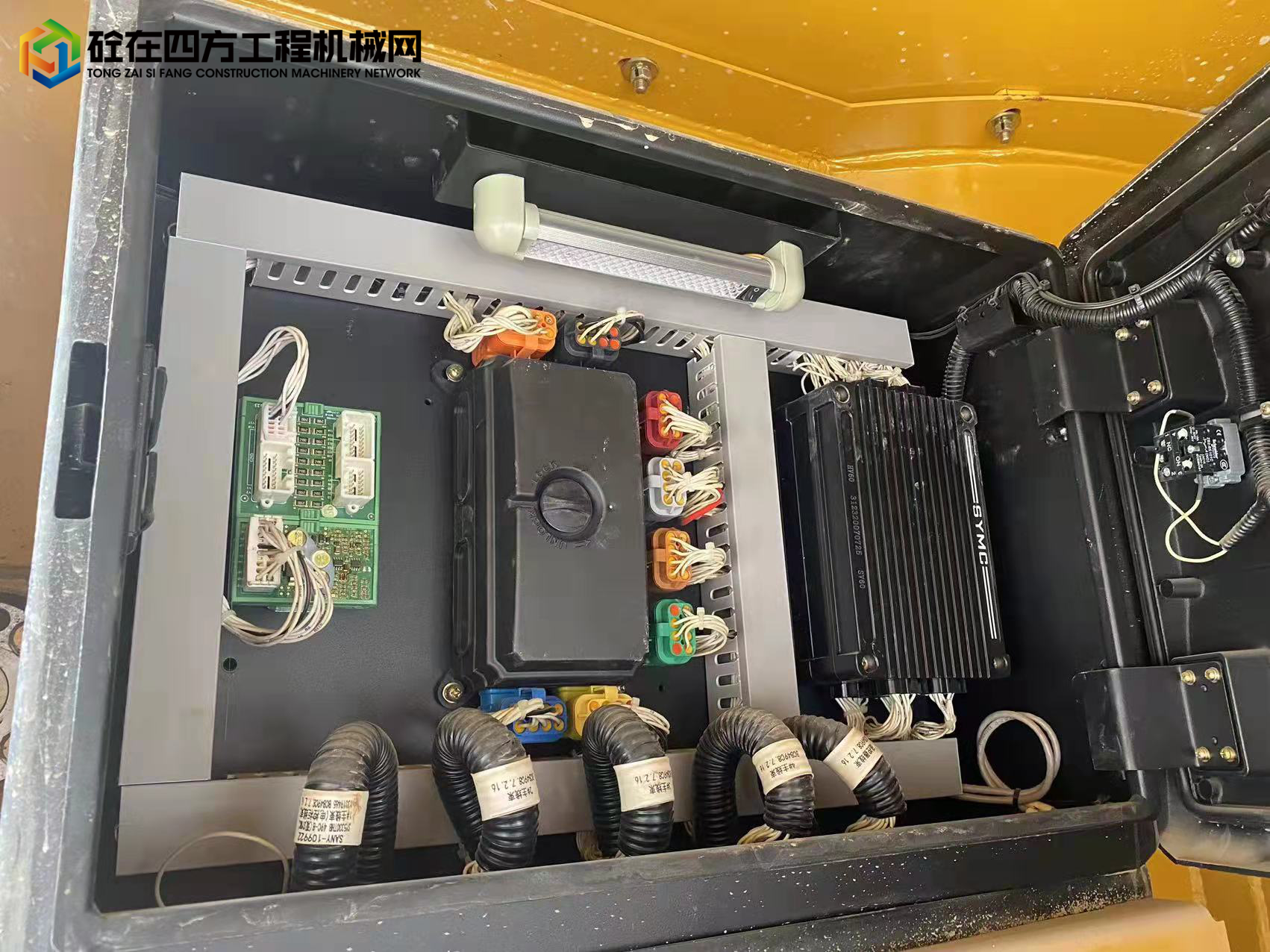 https://images.tongzsf.com/tong/truck_machine/20220307/16225cc1464a3d.jpg