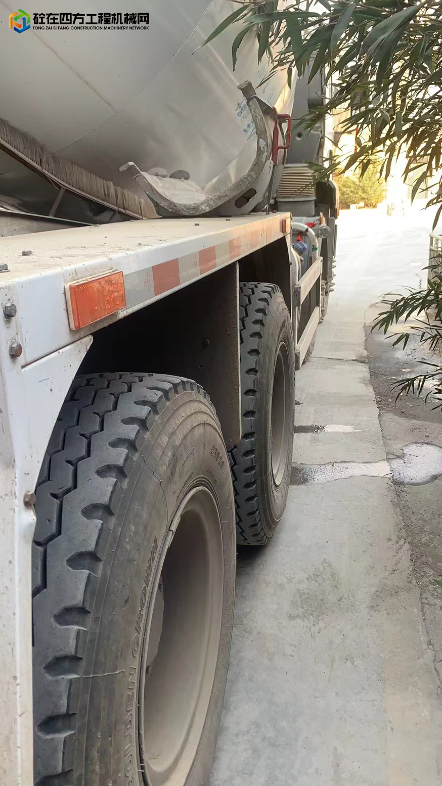 https://images.tongzsf.com/tong/truck_machine/20220307/16225d1bdecdea.jpg