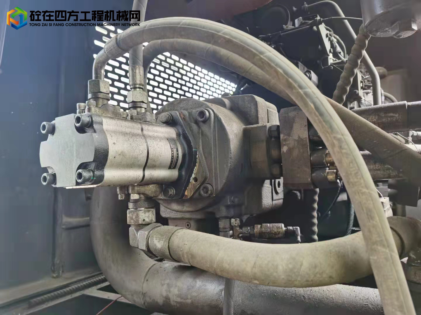 https://images.tongzsf.com/tong/truck_machine/20220308/1622720812294a.jpg