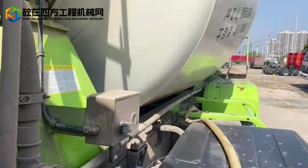 https://images.tongzsf.com/tong/truck_machine/20220309/1622868e5c450a.jpg
