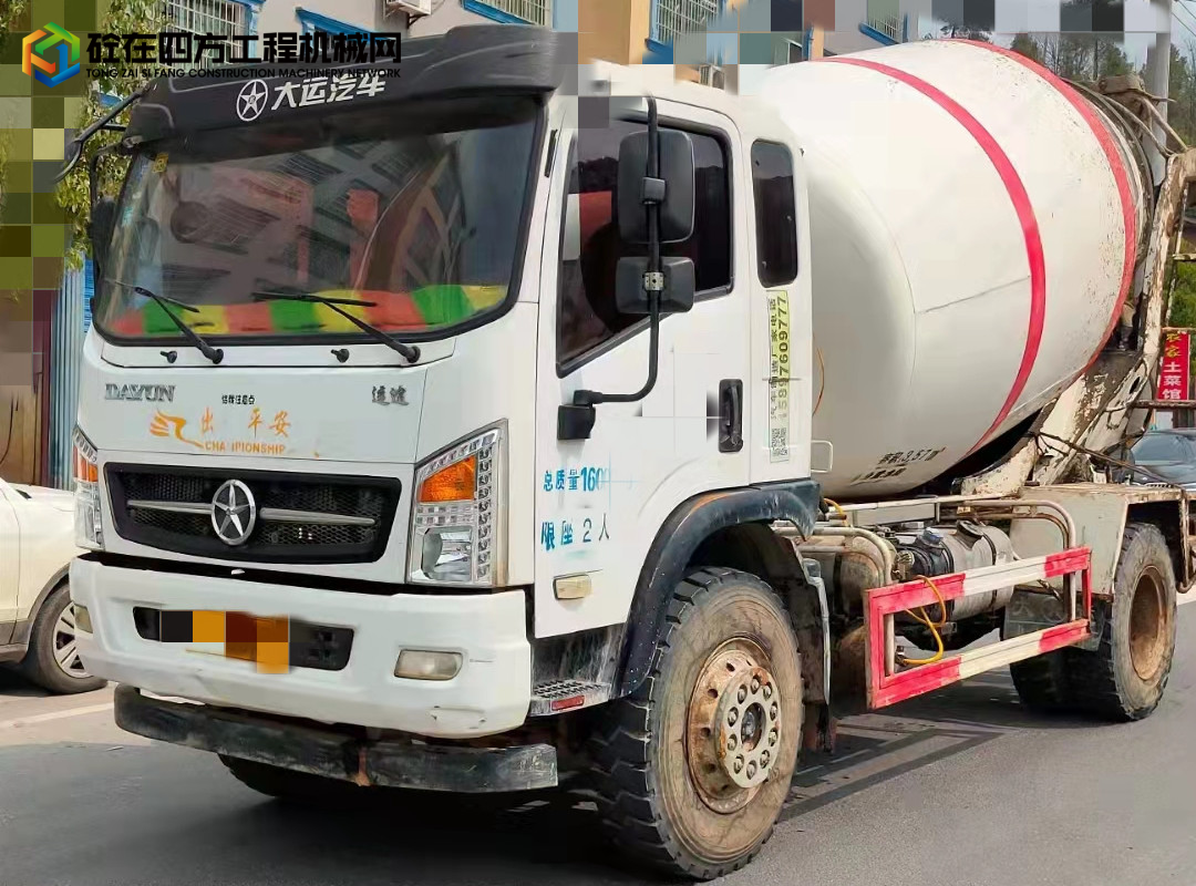 https://images.tongzsf.com/tong/truck_machine/20220314/1622f08fe3fdac.jpg
