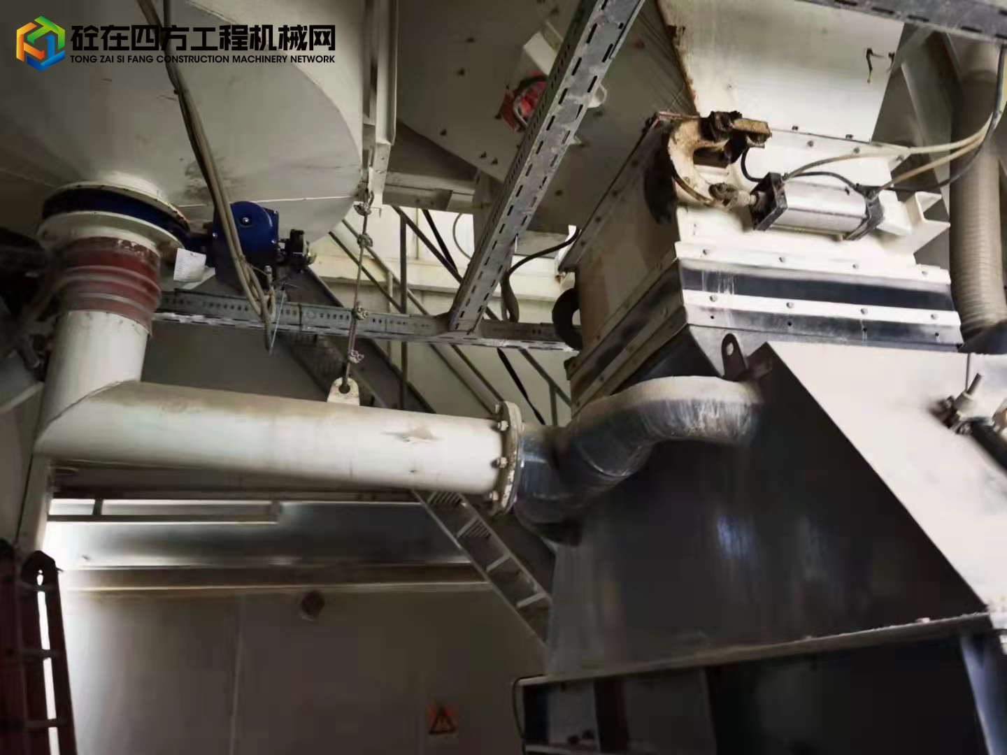 https://images.tongzsf.com/tong/truck_machine/20220315/162303462b7eab.jpg