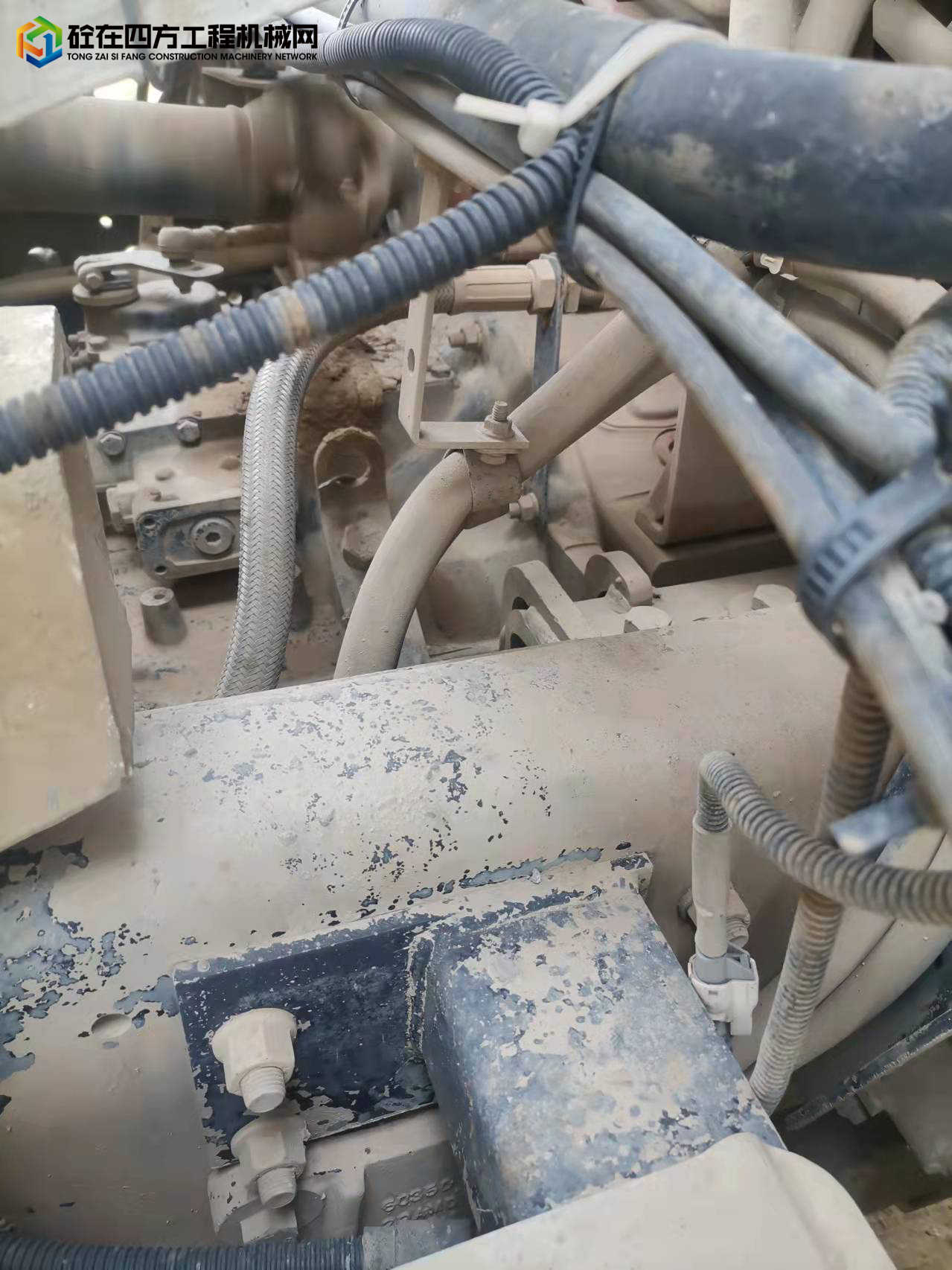 https://images.tongzsf.com/tong/truck_machine/20220315/1623059a7e7f3b.jpg