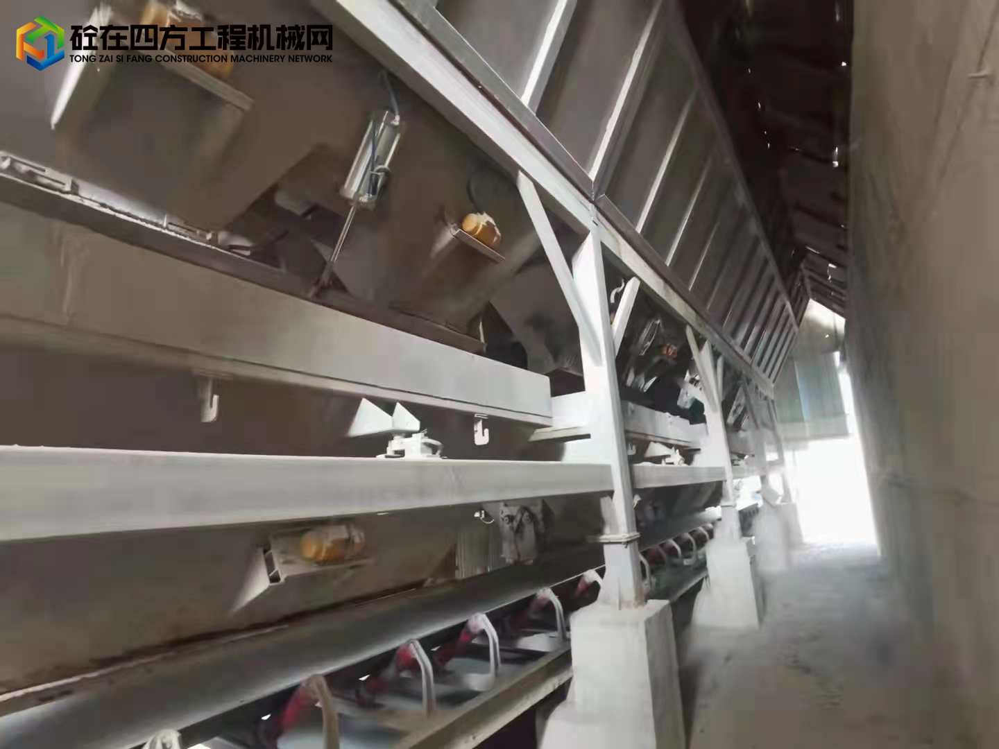 https://images.tongzsf.com/tong/truck_machine/20220316/162313d6d2ff5a.jpg