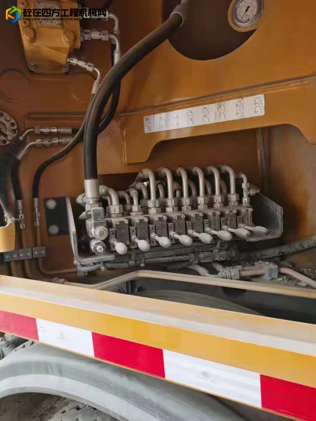 https://images.tongzsf.com/tong/truck_machine/20220316/162318b5ac724d.jpg