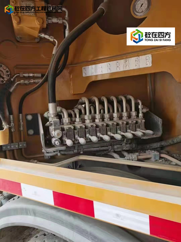 https://images.tongzsf.com/tong/truck_machine/20220317/16232f1f35c791.jpg