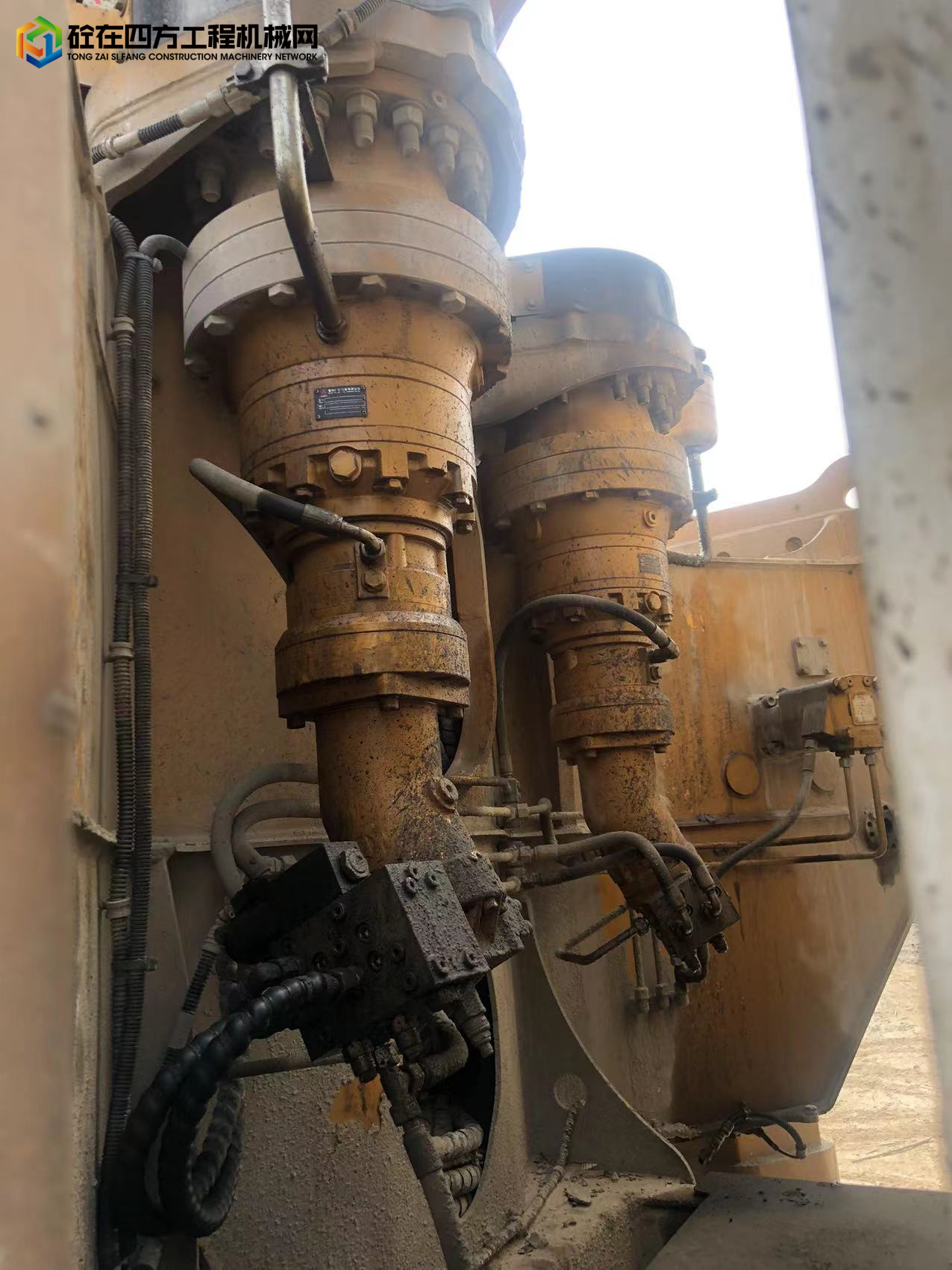 https://images.tongzsf.com/tong/truck_machine/20220318/16233e5d074533.jpg
