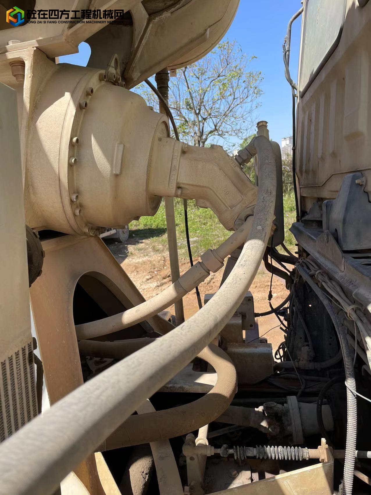 https://images.tongzsf.com/tong/truck_machine/20220319/1623547fa52ba3.jpg
