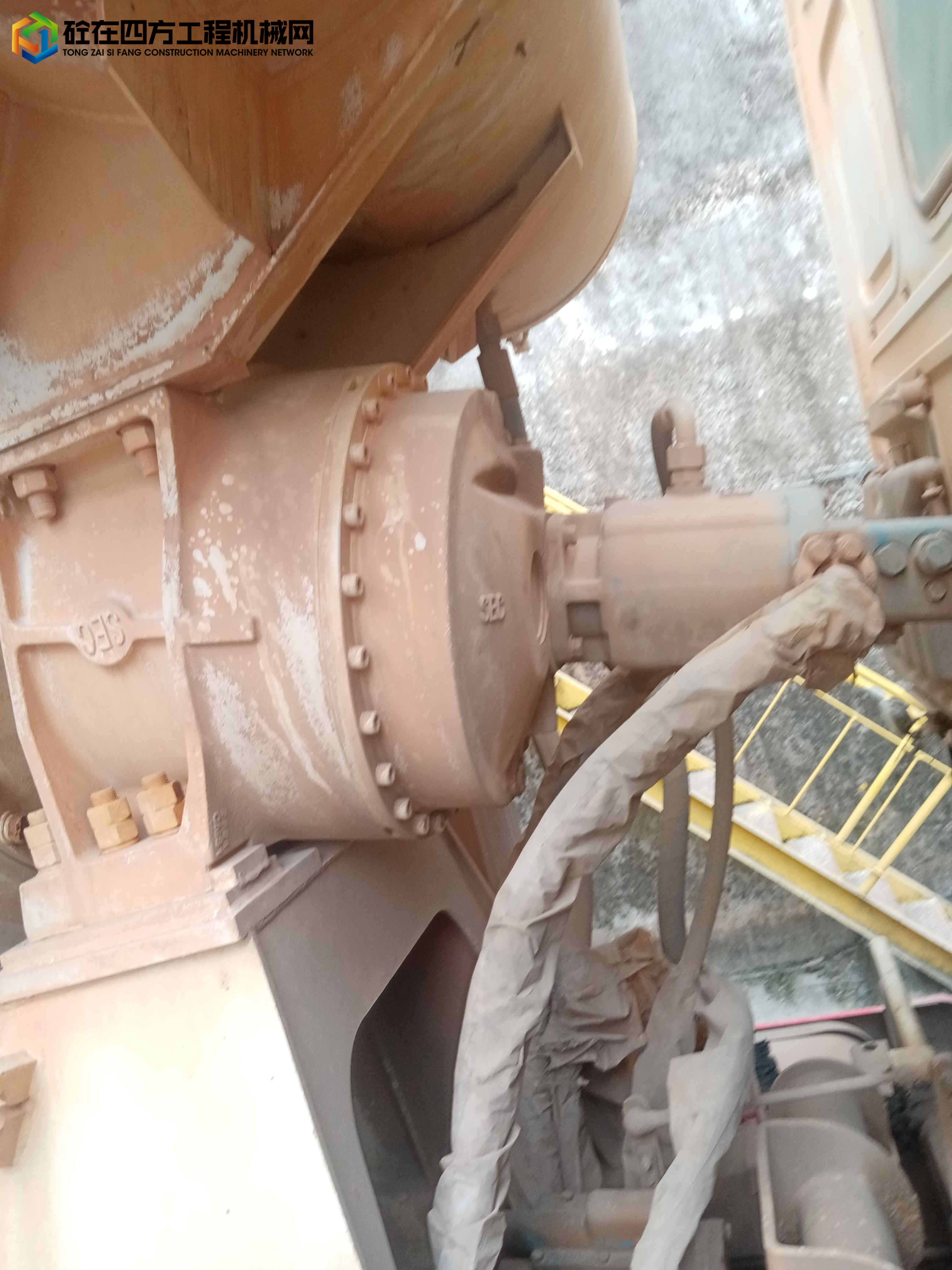 https://images.tongzsf.com/tong/truck_machine/20220321/16237d9b38ff34.jpg
