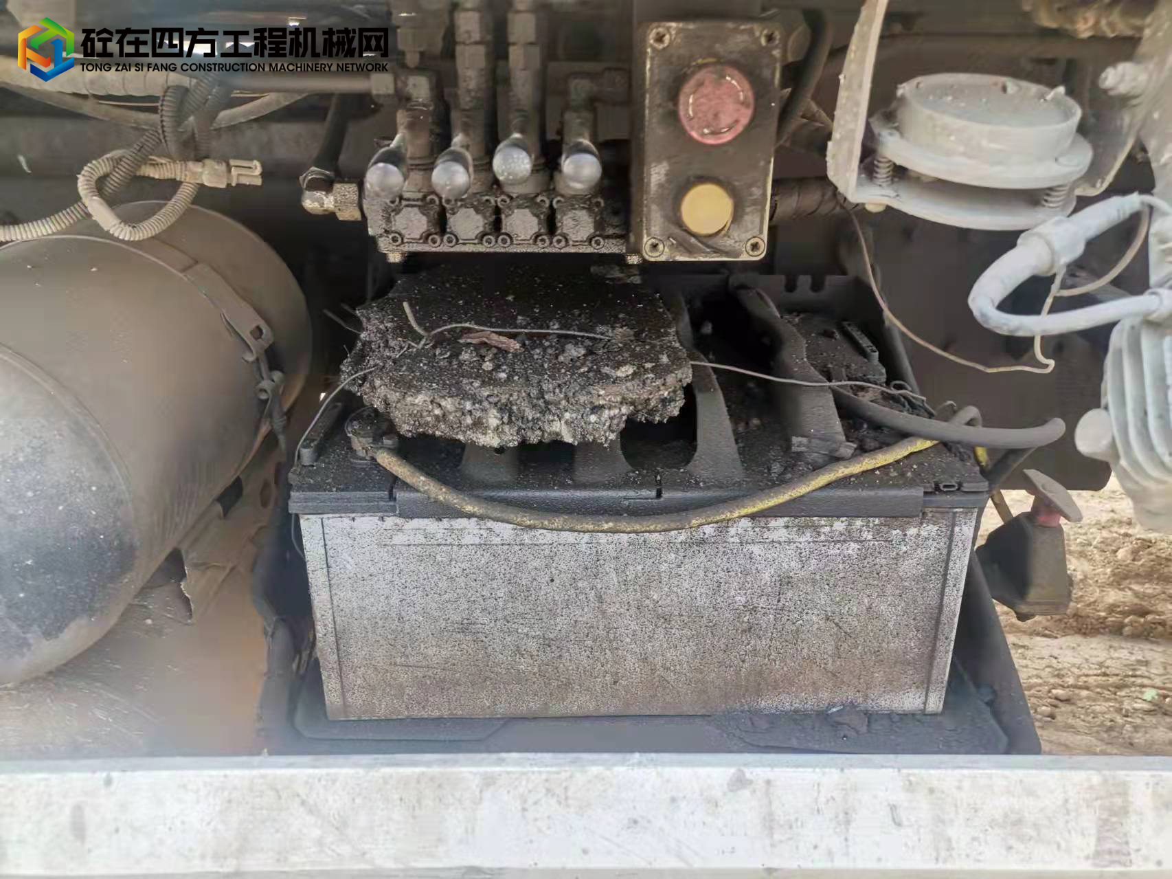 https://images.tongzsf.com/tong/truck_machine/20220321/16237dd66a6fc8.jpg