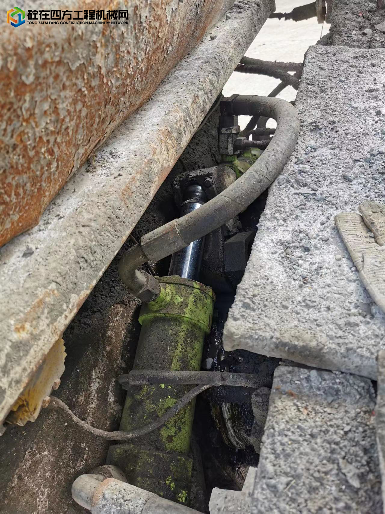 https://images.tongzsf.com/tong/truck_machine/20220322/1623938eb9e33e.jpg