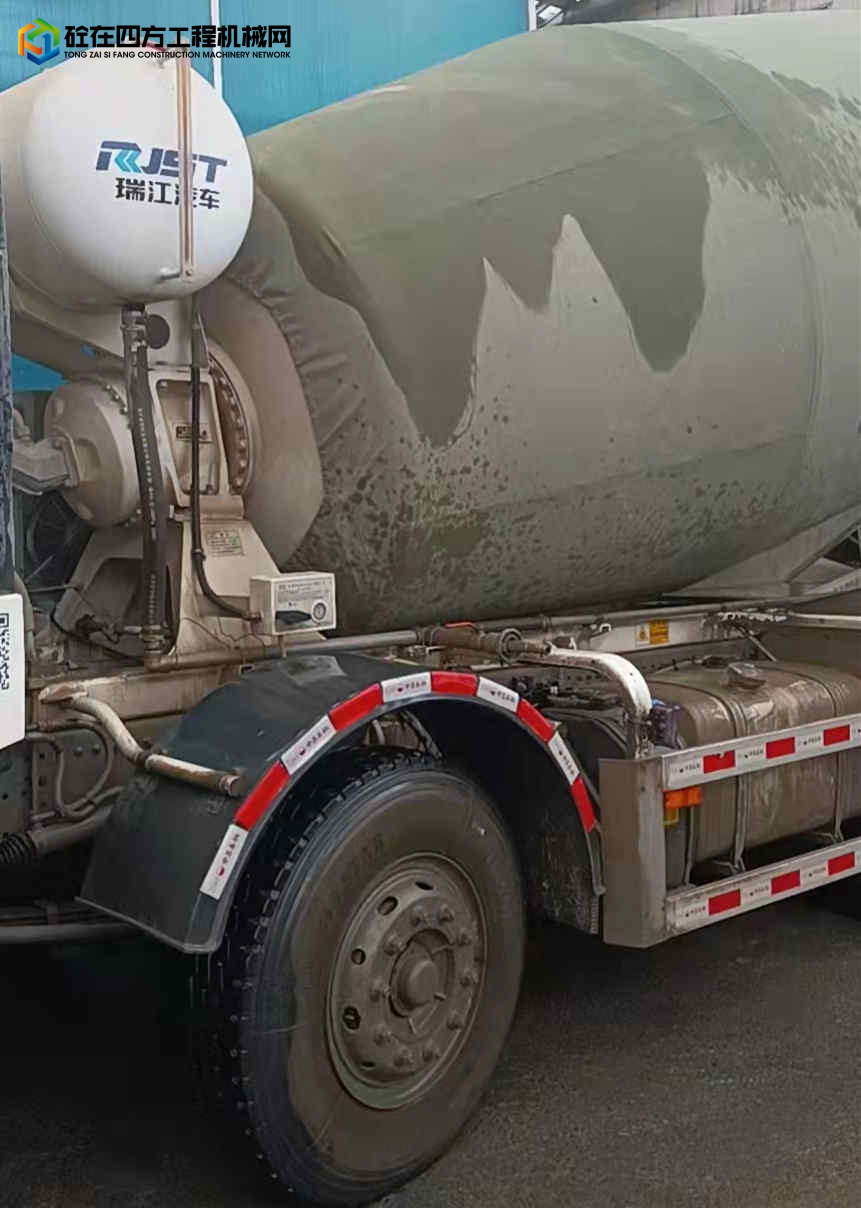 https://images.tongzsf.com/tong/truck_machine/20220322/1623975ff33c73.jpg
