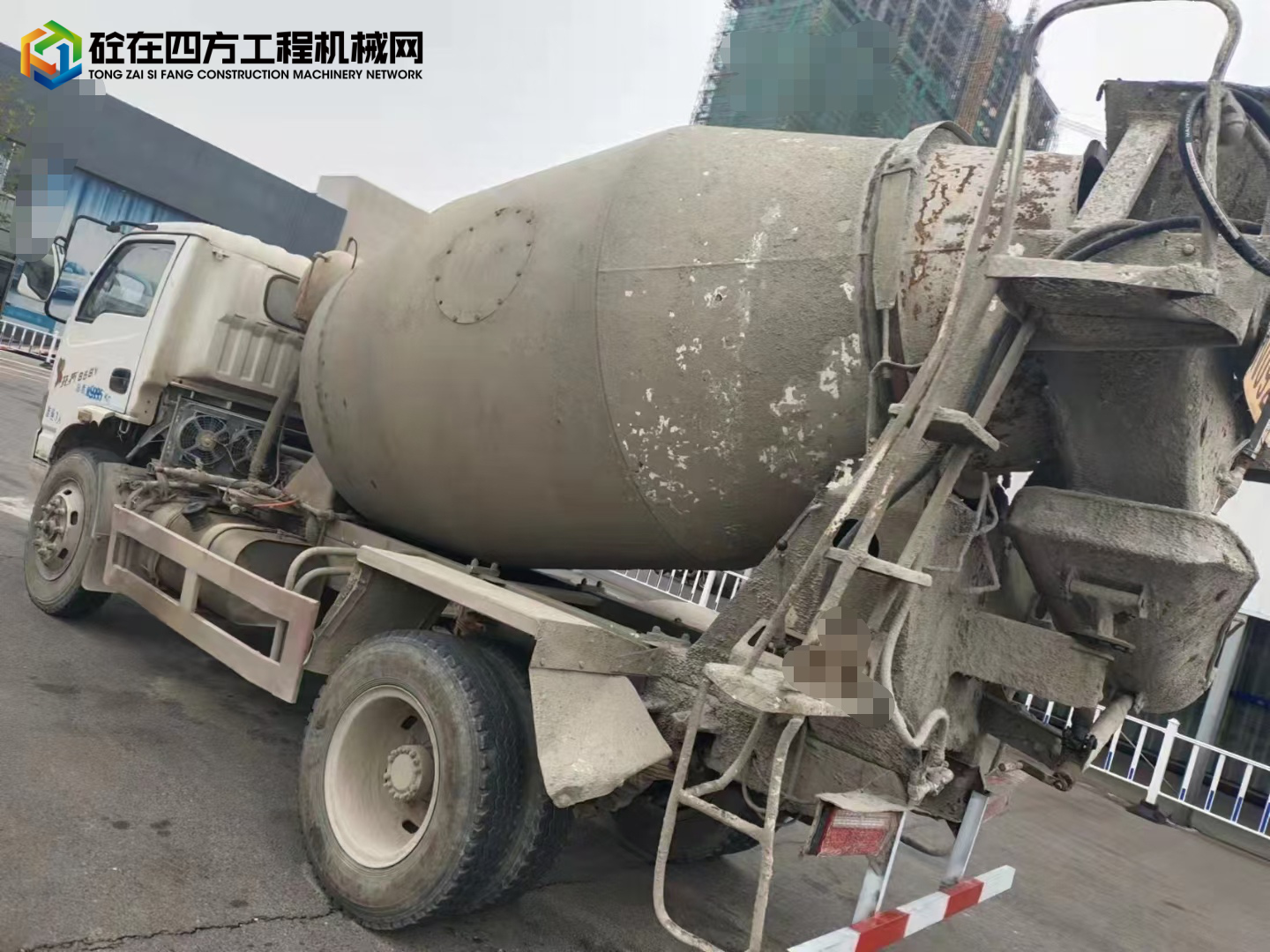 https://images.tongzsf.com/tong/truck_machine/20220323/1623a9c0360d70.jpg