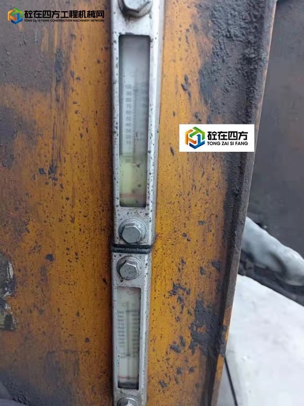 https://images.tongzsf.com/tong/truck_machine/20220324/1623bdf9fb5fe6.jpg