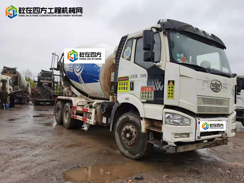 https://images.tongzsf.com/tong/truck_machine/20220324/1623be63b80ca4.jpg