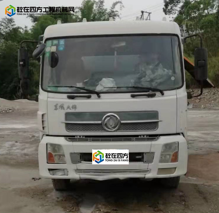 https://images.tongzsf.com/tong/truck_machine/20220325/1623d2a4625c5b.jpg