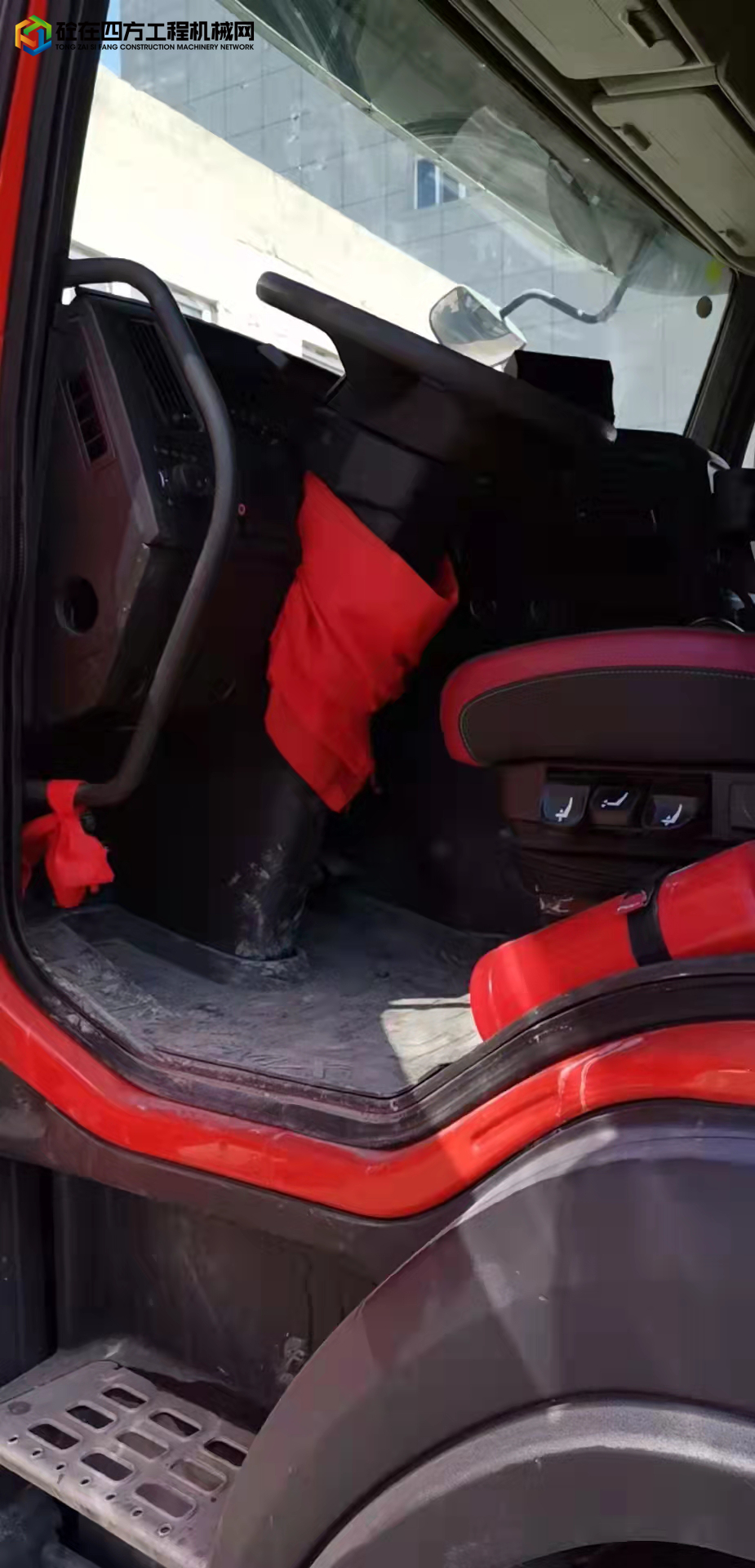 https://images.tongzsf.com/tong/truck_machine/20220330/162440d7a6a7e2.jpg