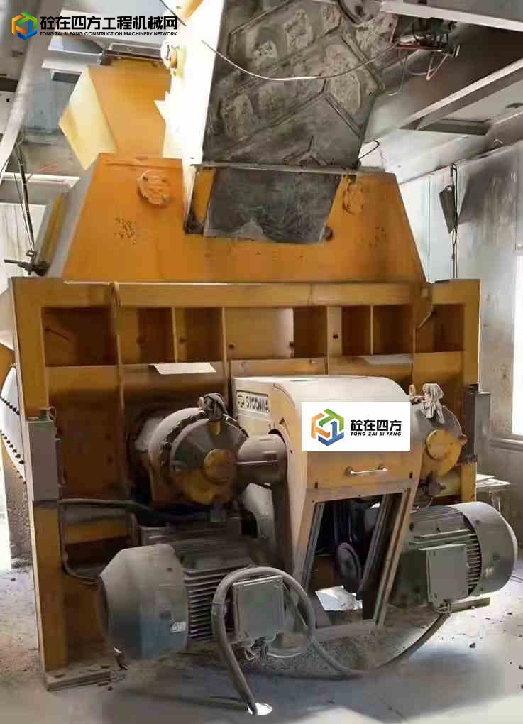 https://images.tongzsf.com/tong/truck_machine/20220401/16246504a5f38a.jpg