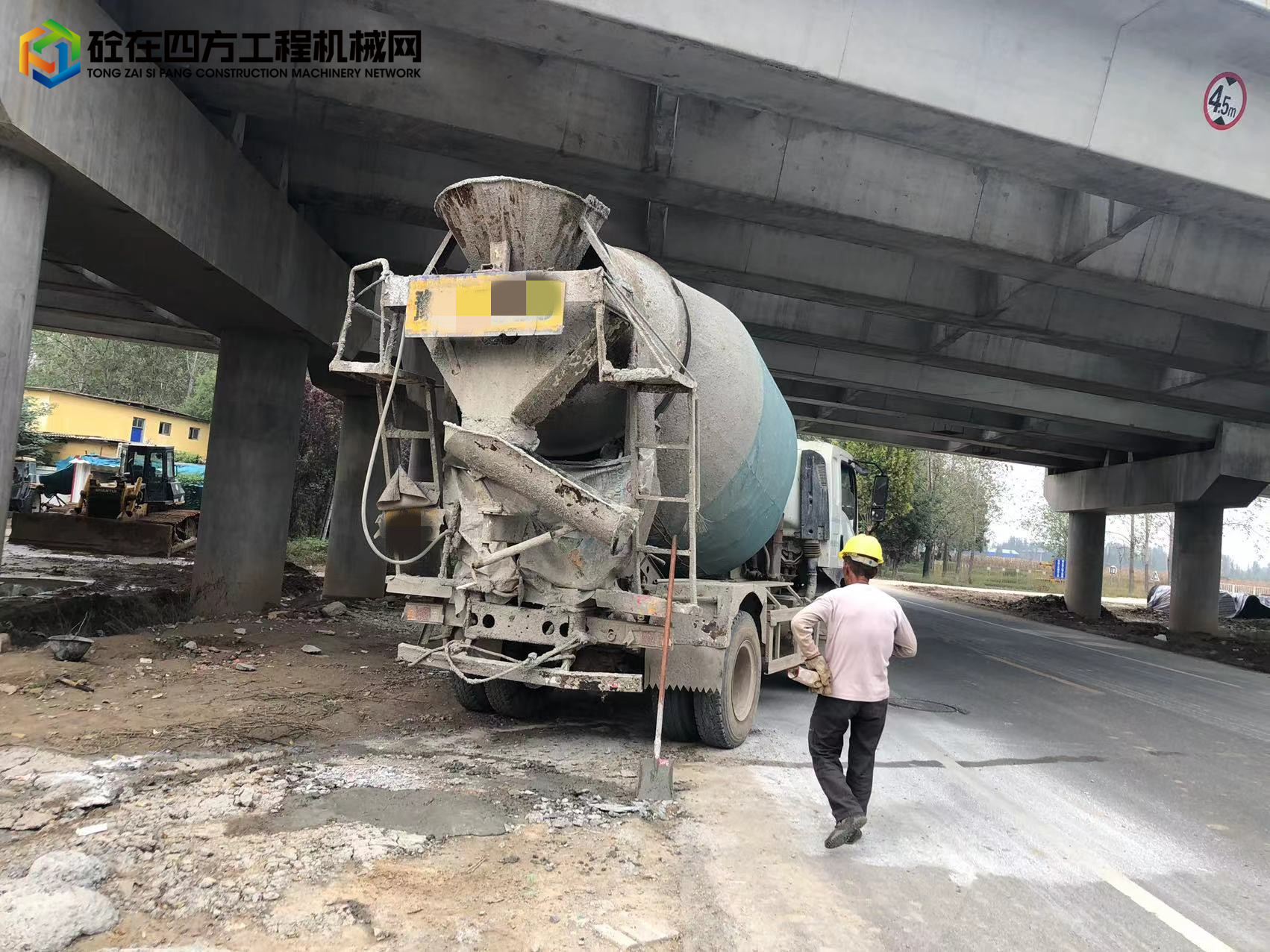 https://images.tongzsf.com/tong/truck_machine/20220401/1624664d1657a6.jpg
