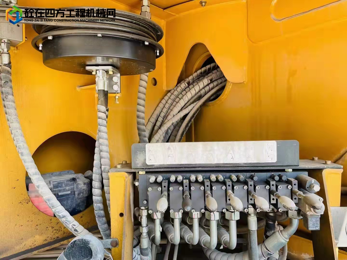 https://images.tongzsf.com/tong/truck_machine/20220401/1624670ec4314c.jpg