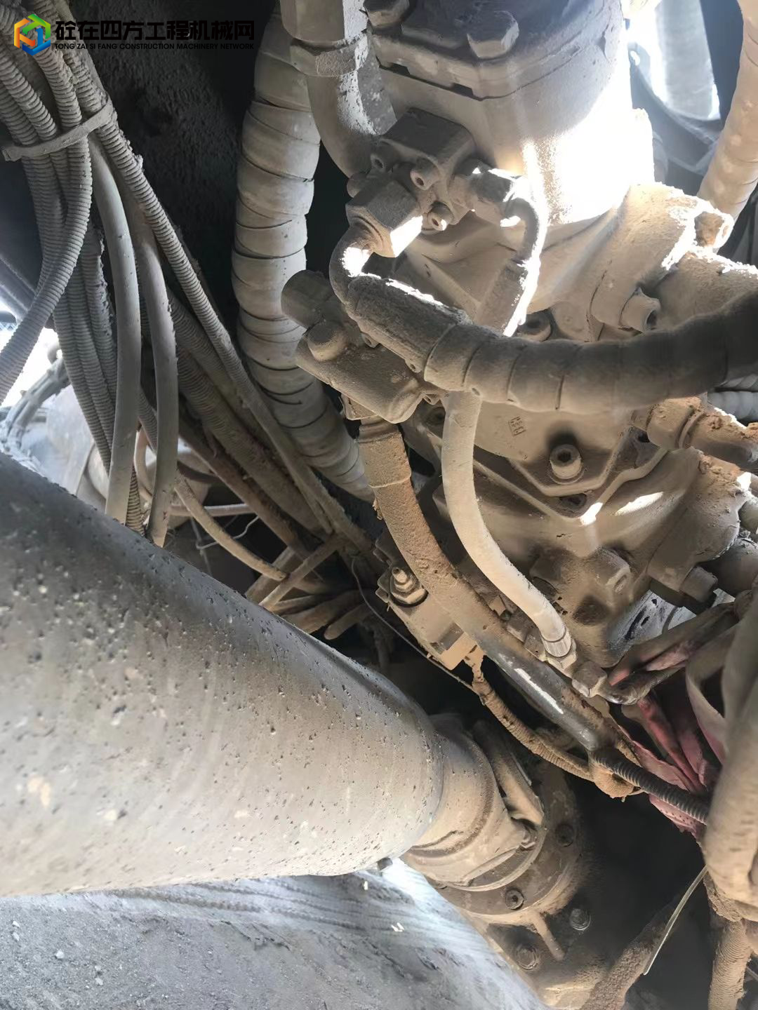 https://images.tongzsf.com/tong/truck_machine/20220403/1624960ee82821.jpg