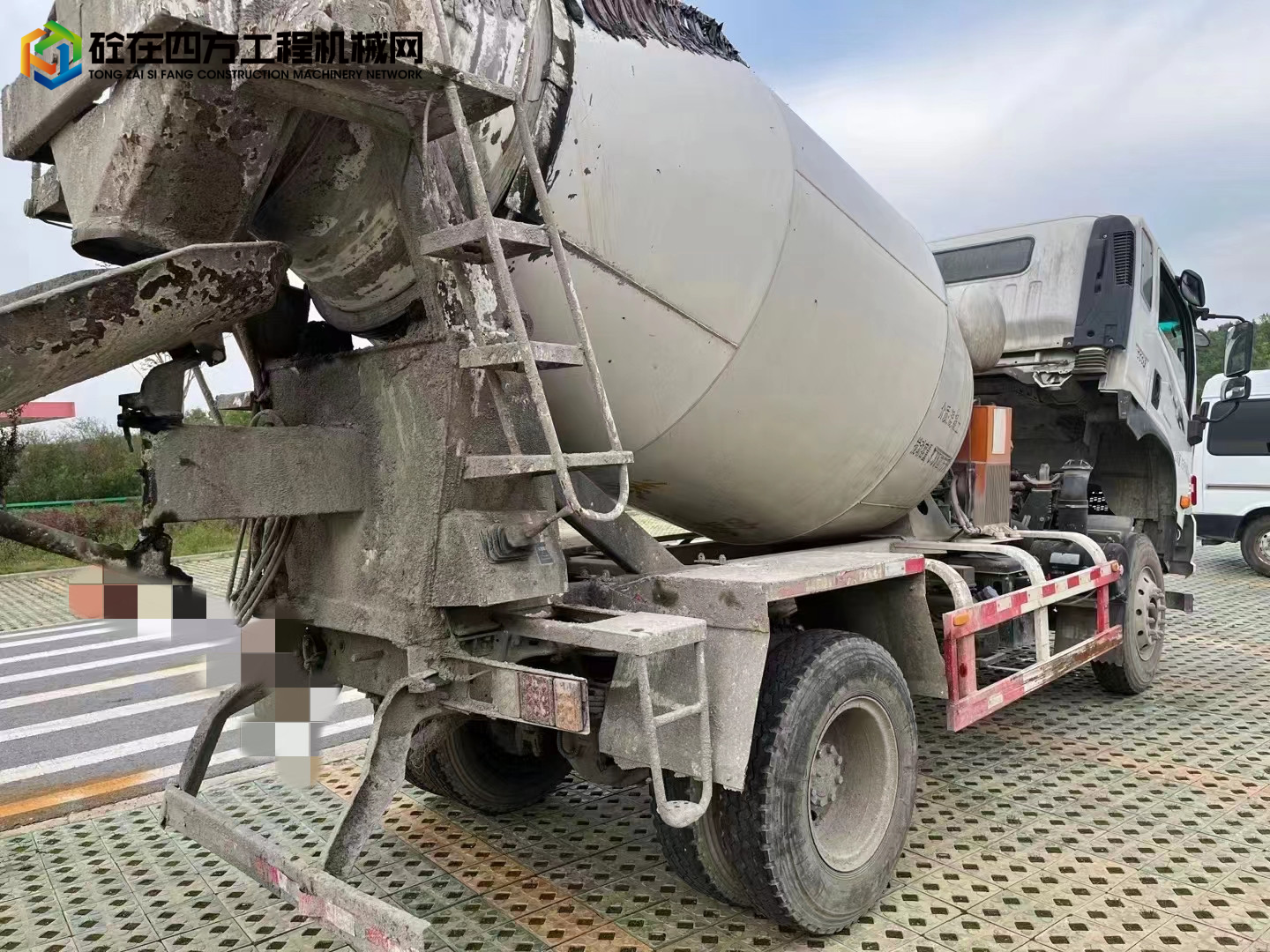 https://images.tongzsf.com/tong/truck_machine/20220411/16253d441f2b7e.jpg