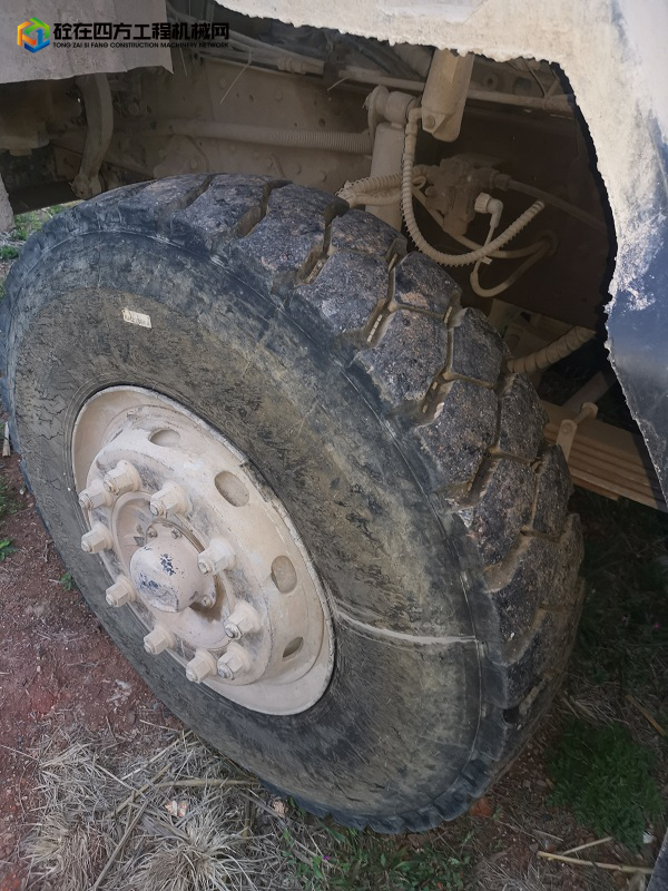 https://images.tongzsf.com/tong/truck_machine/20220413/16256683e0cdd6.jpg