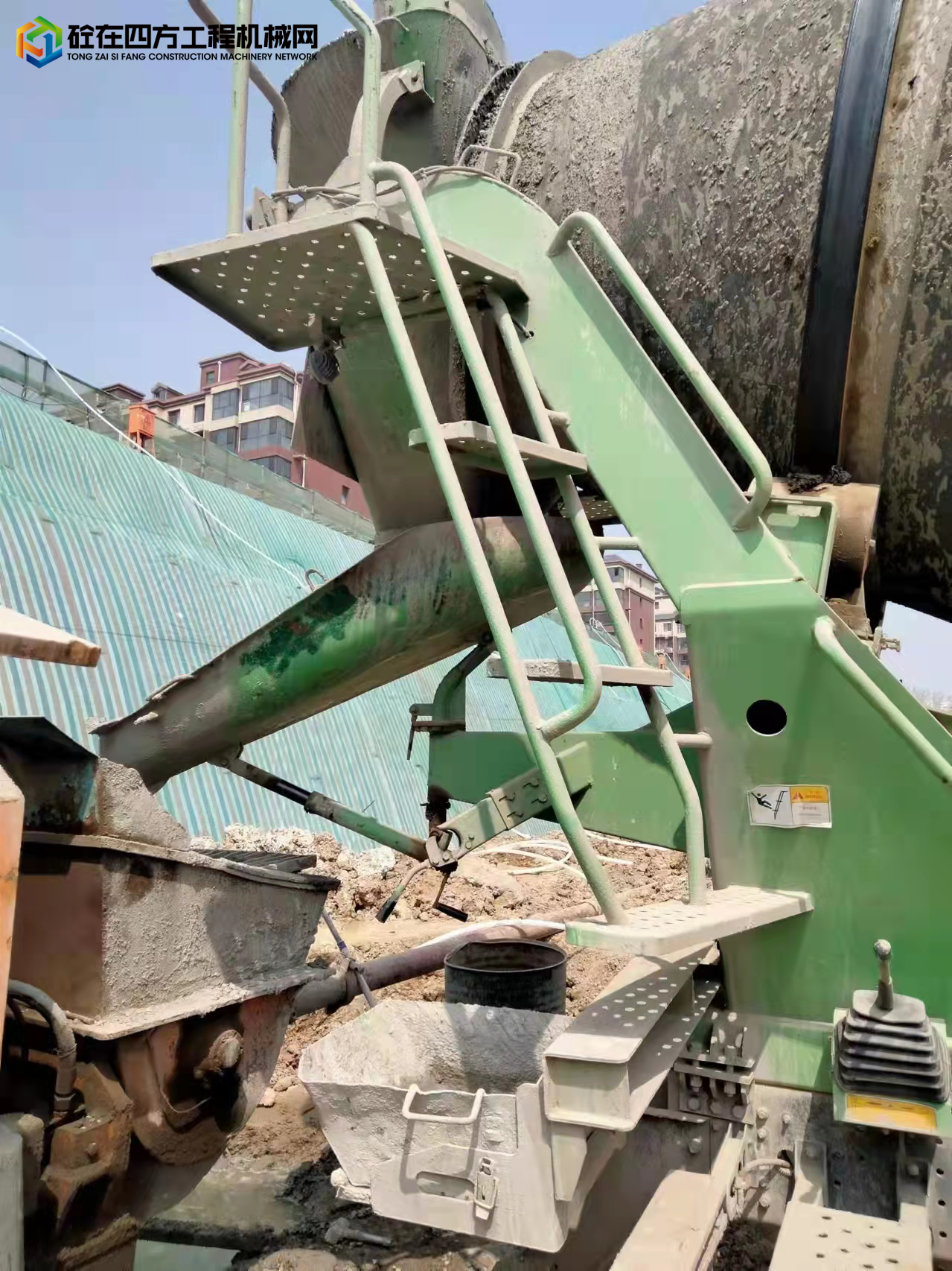 https://images.tongzsf.com/tong/truck_machine/20220413/1625699f91ada2.jpg